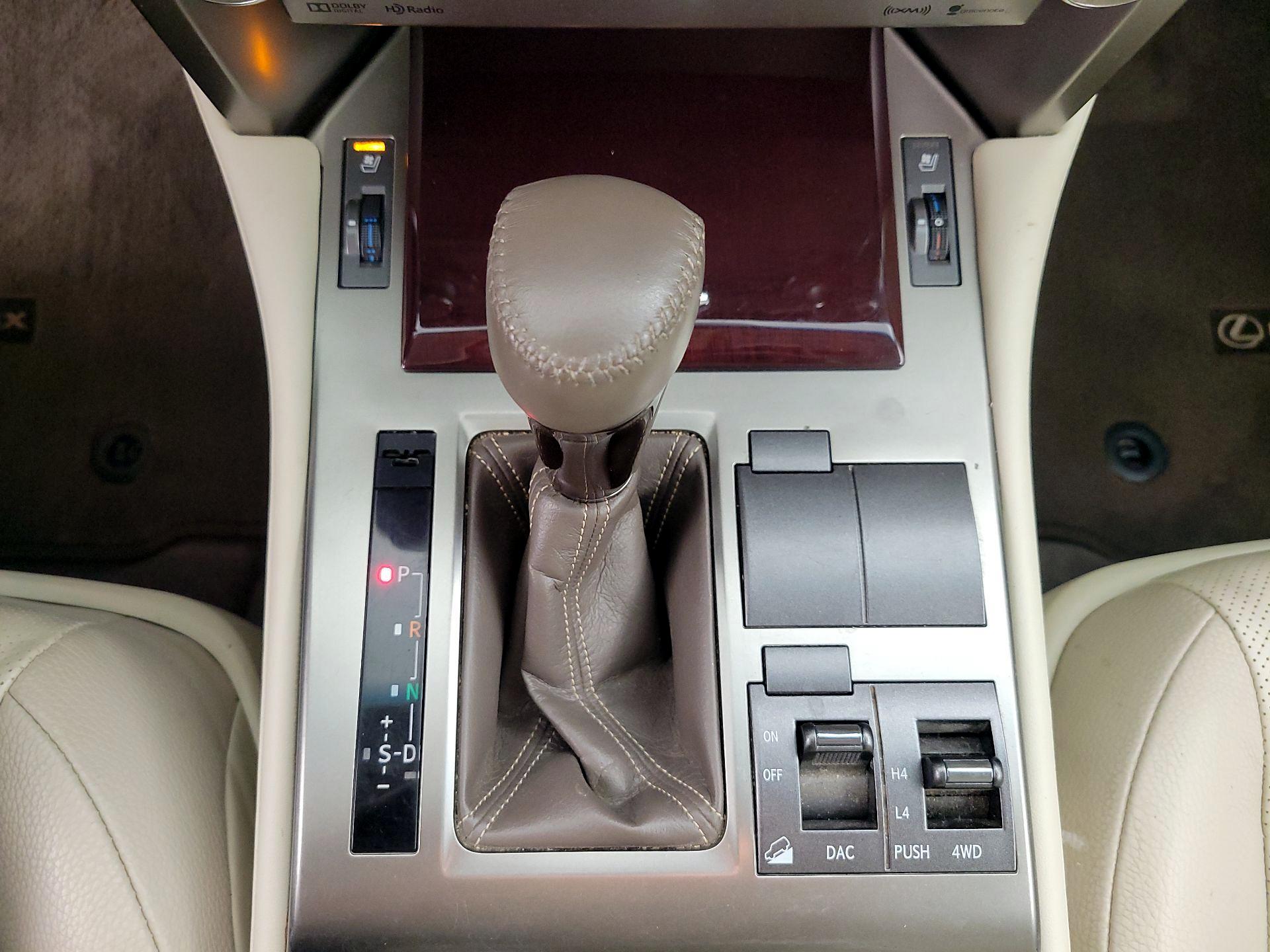 Thumbnail: 2019 Lexus GX - 18