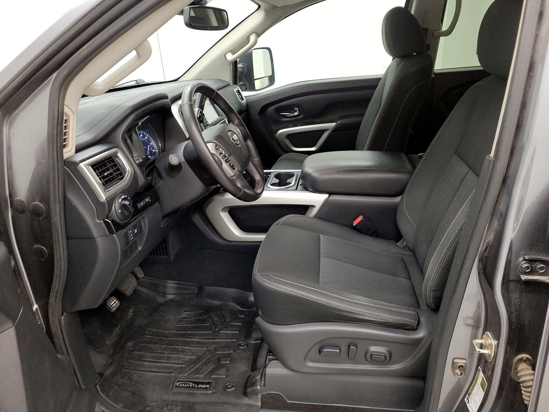 Thumbnail: 2018 Nissan Titan - 11