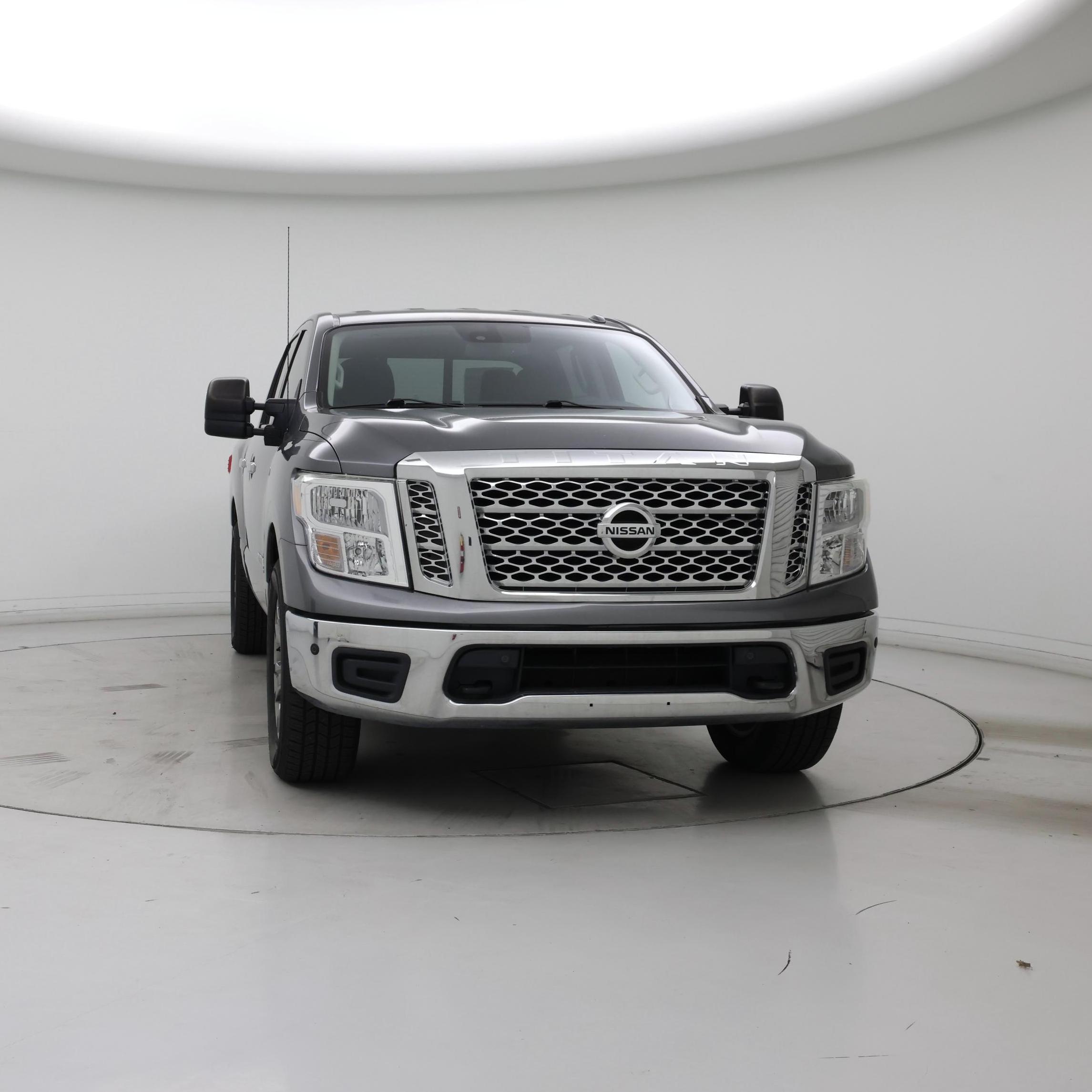 Thumbnail: 2018 Nissan Titan - 5