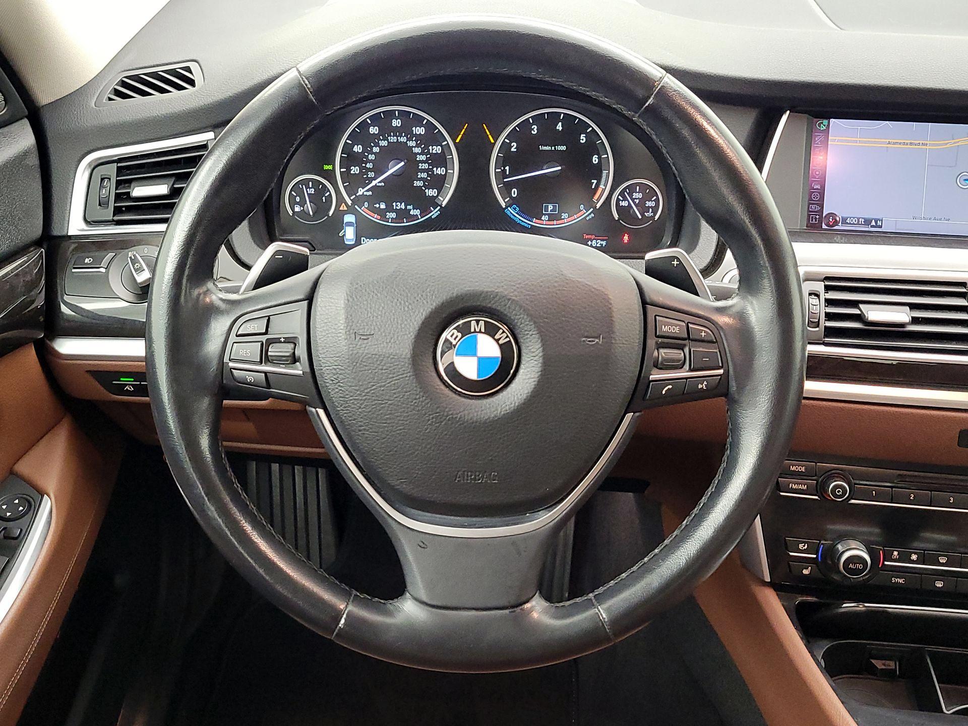 Thumbnail: 2017 BMW 5 Series - 10