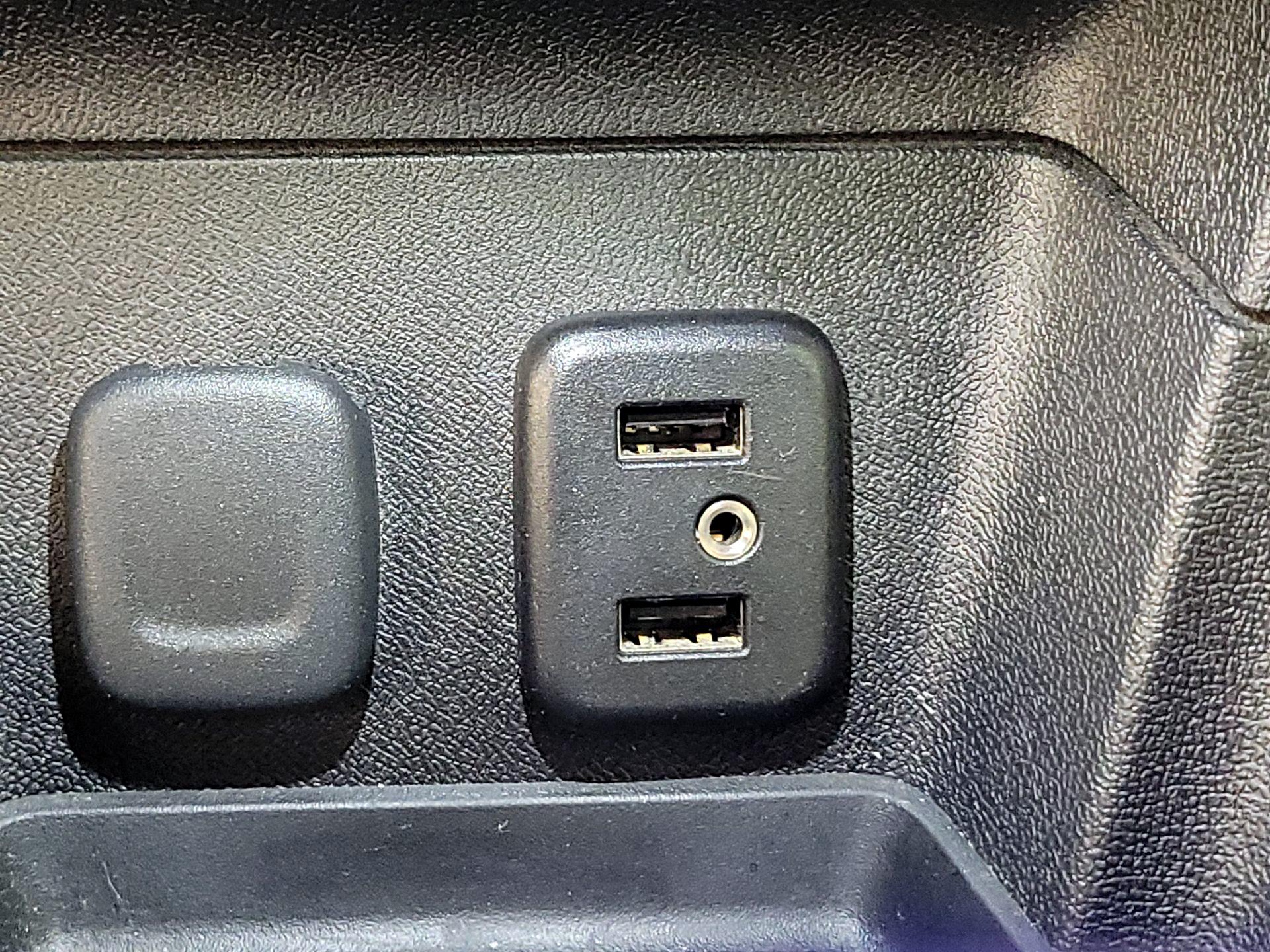 Thumbnail: 2017 Chevrolet Volt - 18