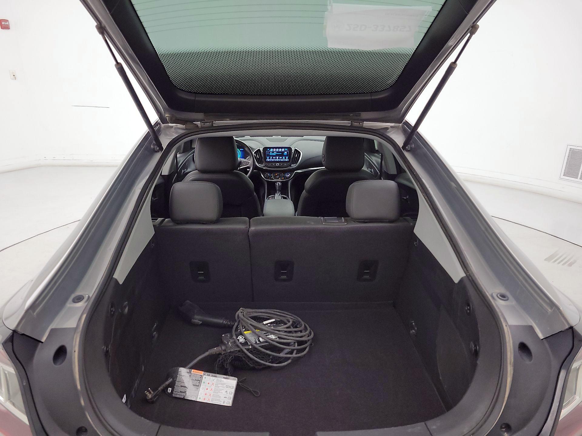 Thumbnail: 2017 Chevrolet Volt - 20