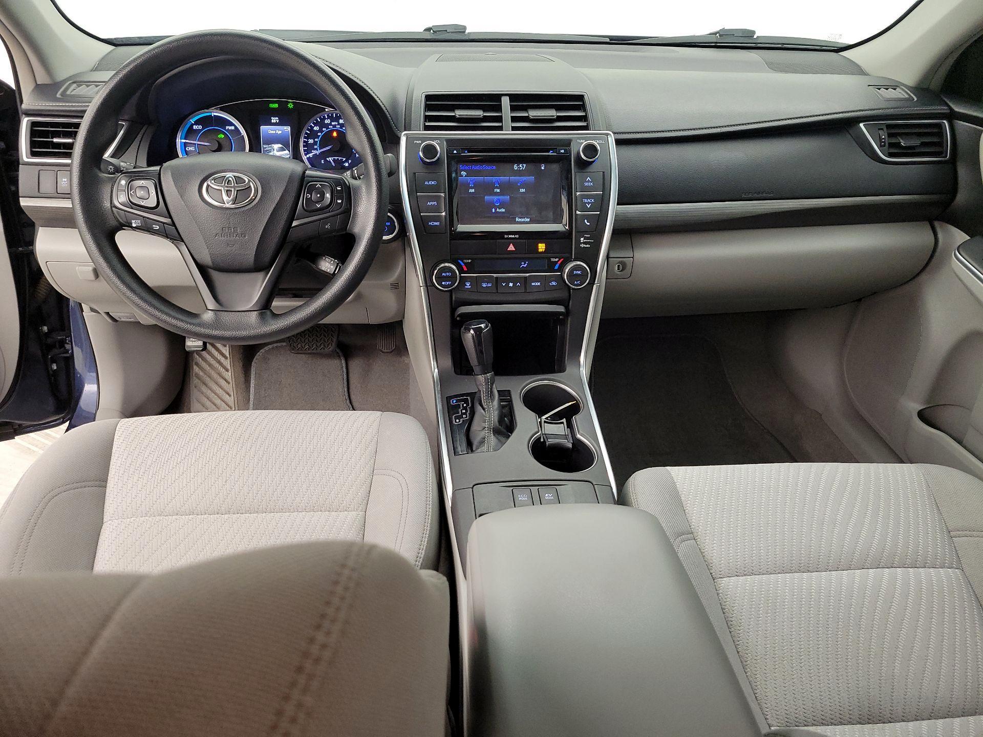 Thumbnail: 2016 Toyota Camry - 9