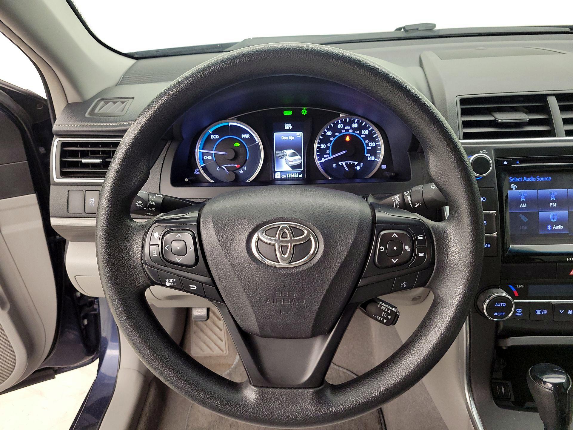Thumbnail: 2016 Toyota Camry - 10