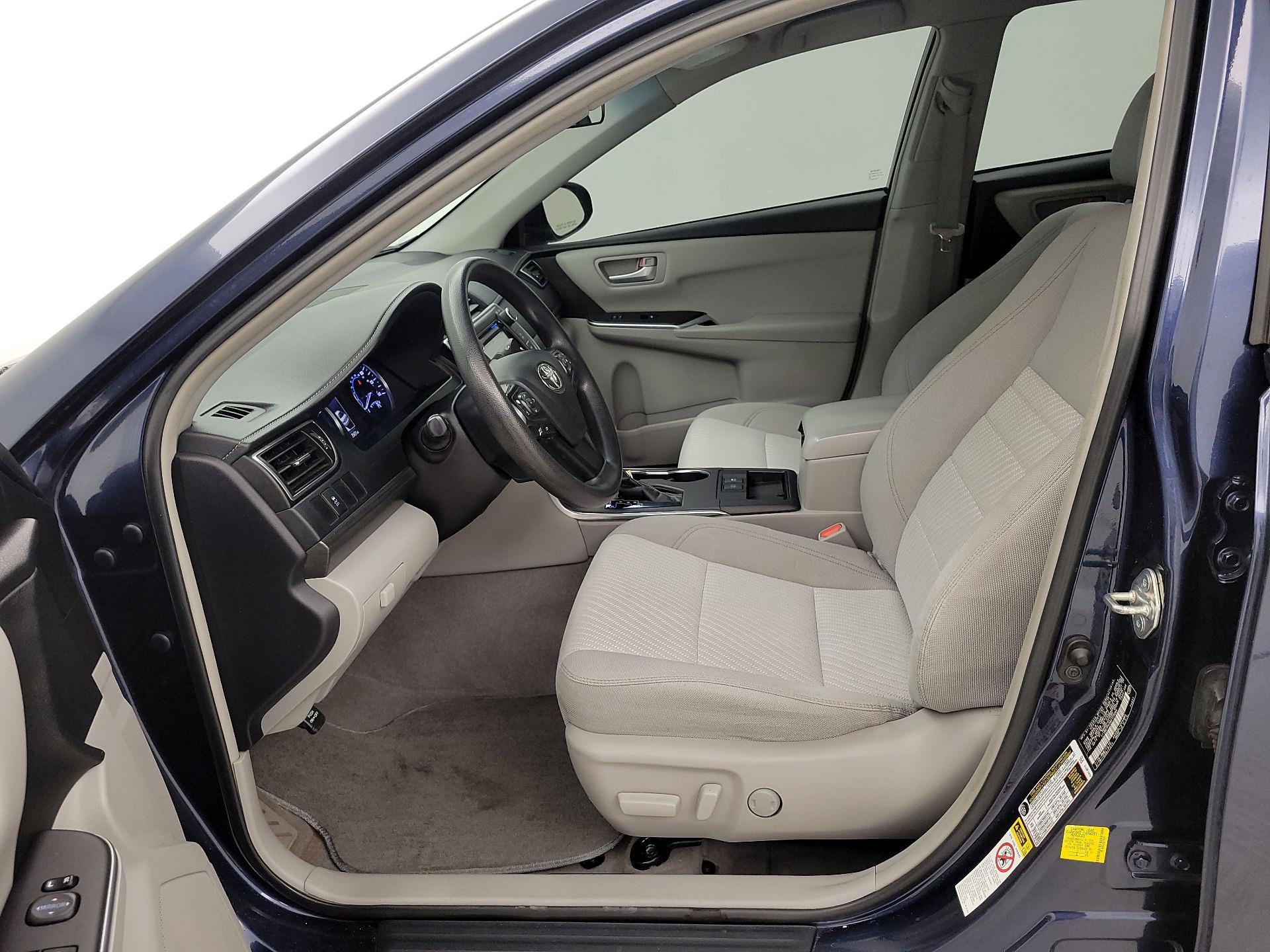Thumbnail: 2016 Toyota Camry - 11