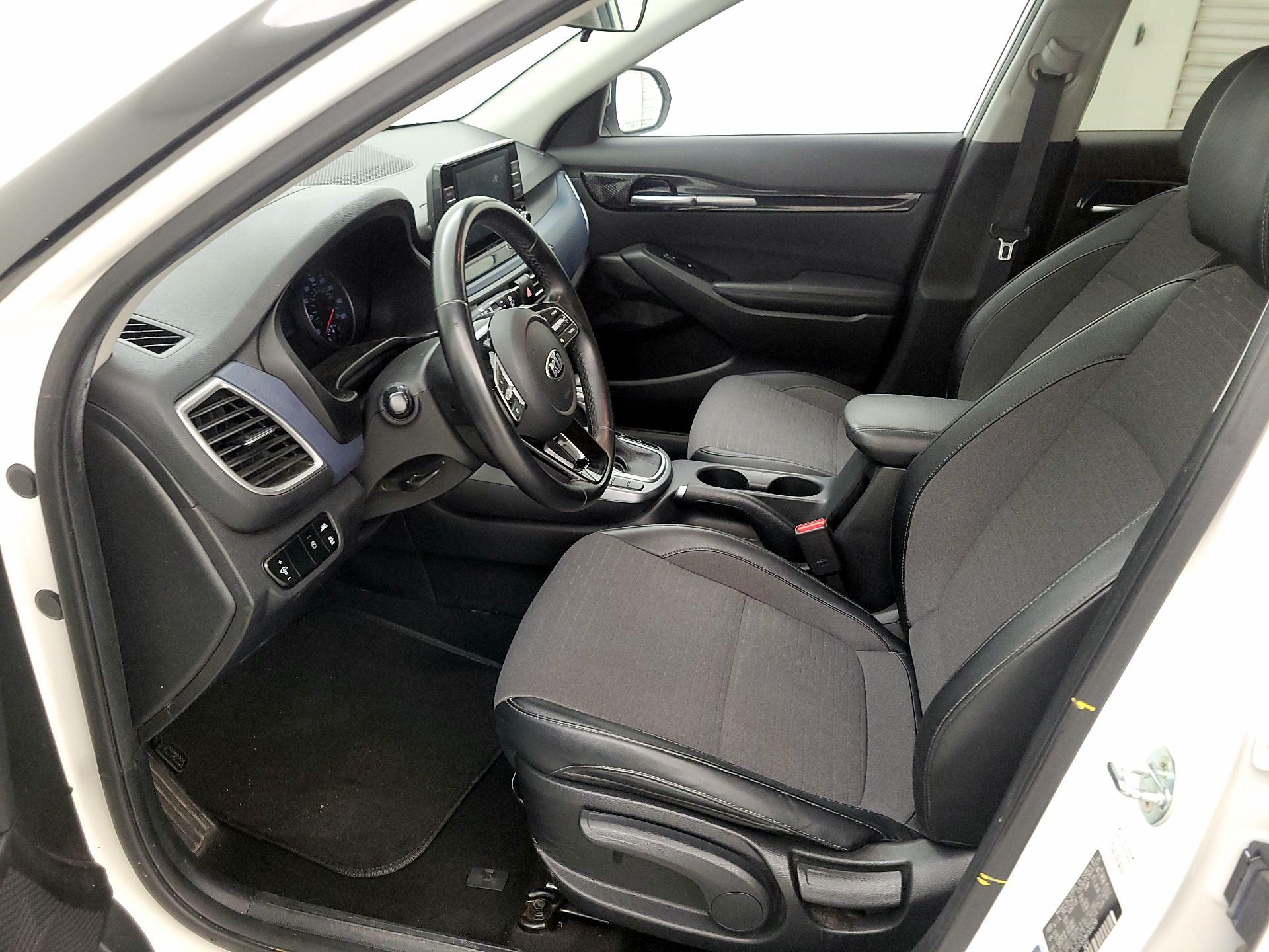 Thumbnail: 2021 Kia Seltos - 11