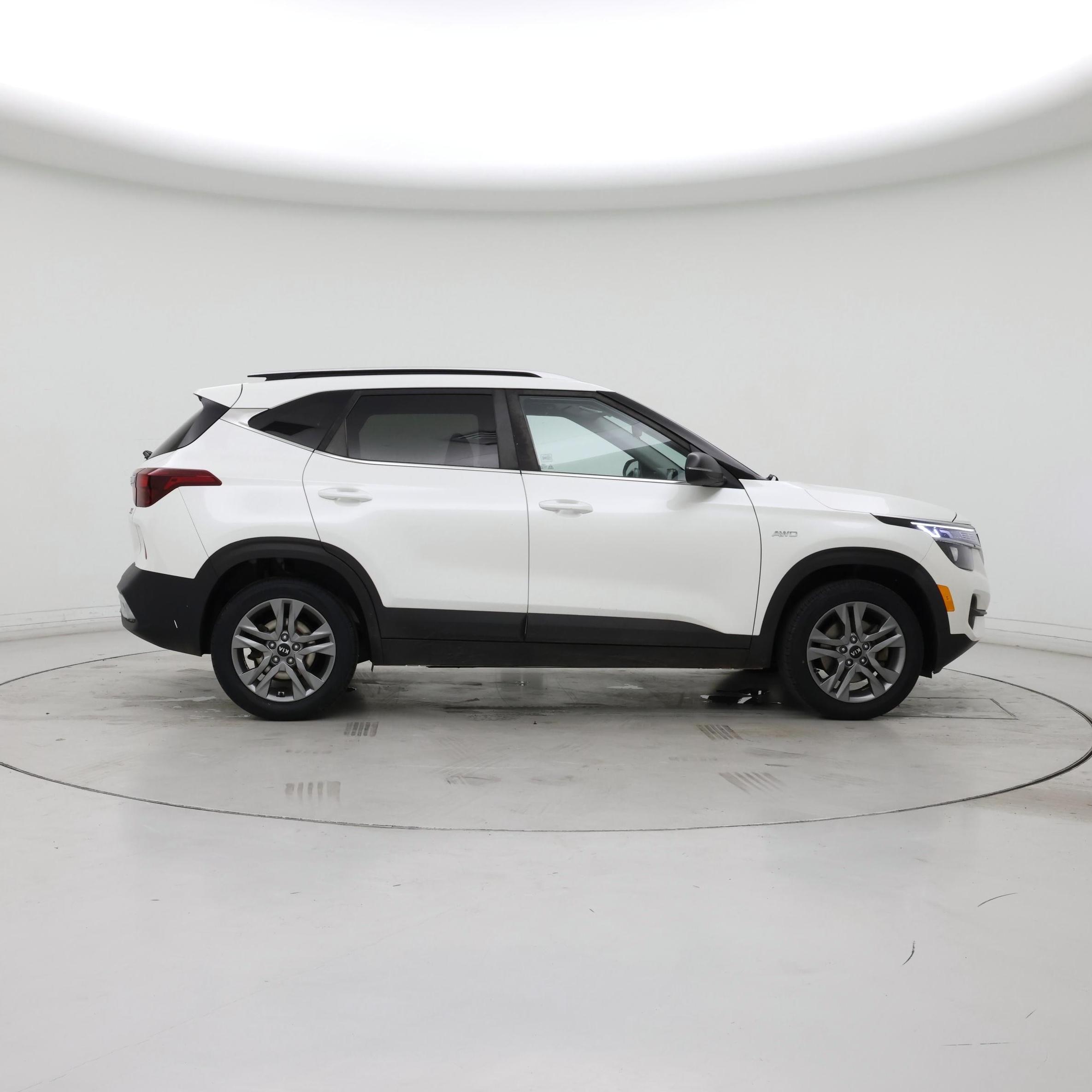 Thumbnail: 2021 Kia Seltos - 7