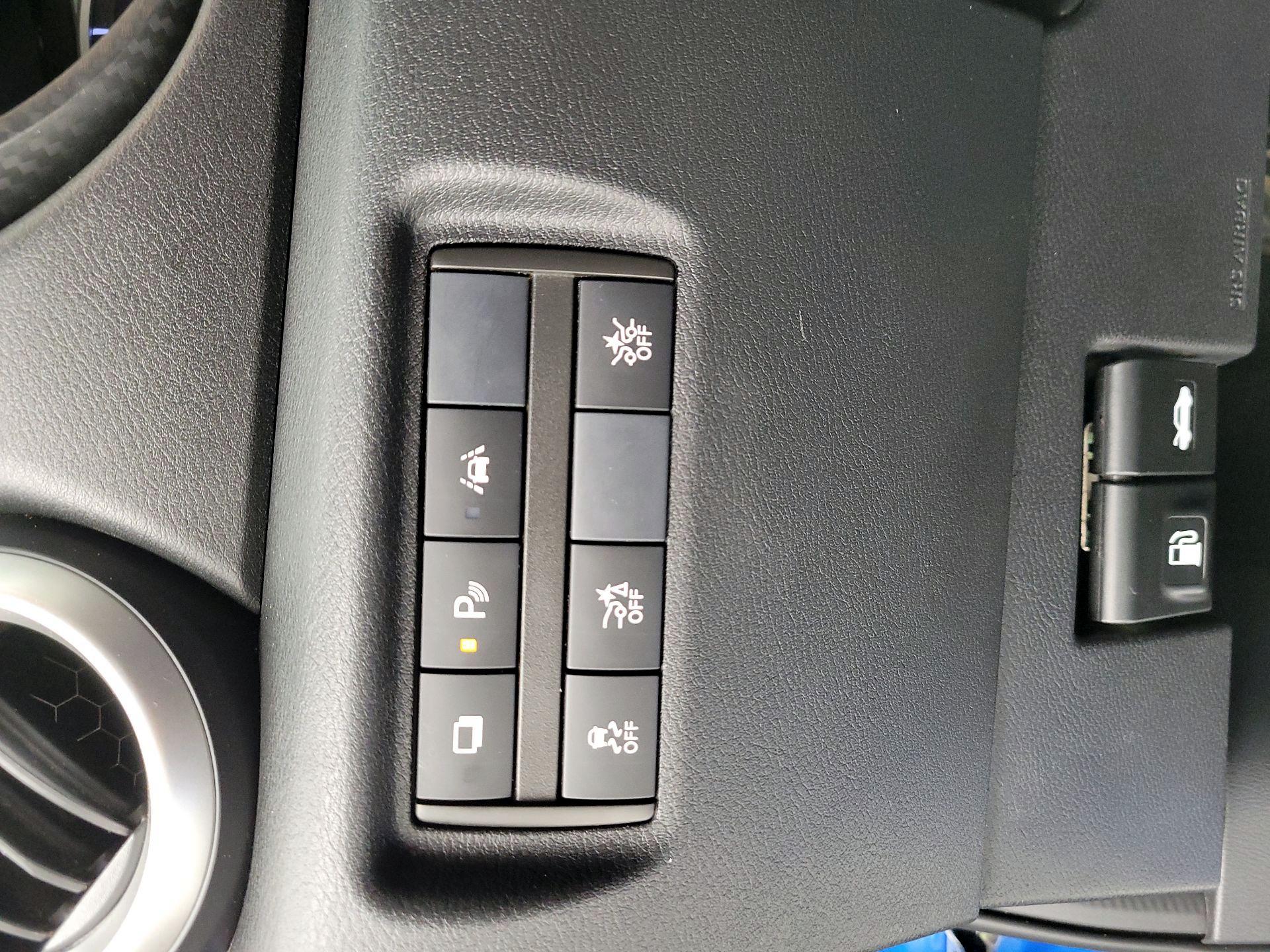 Thumbnail: 2020 Nissan Versa - 13