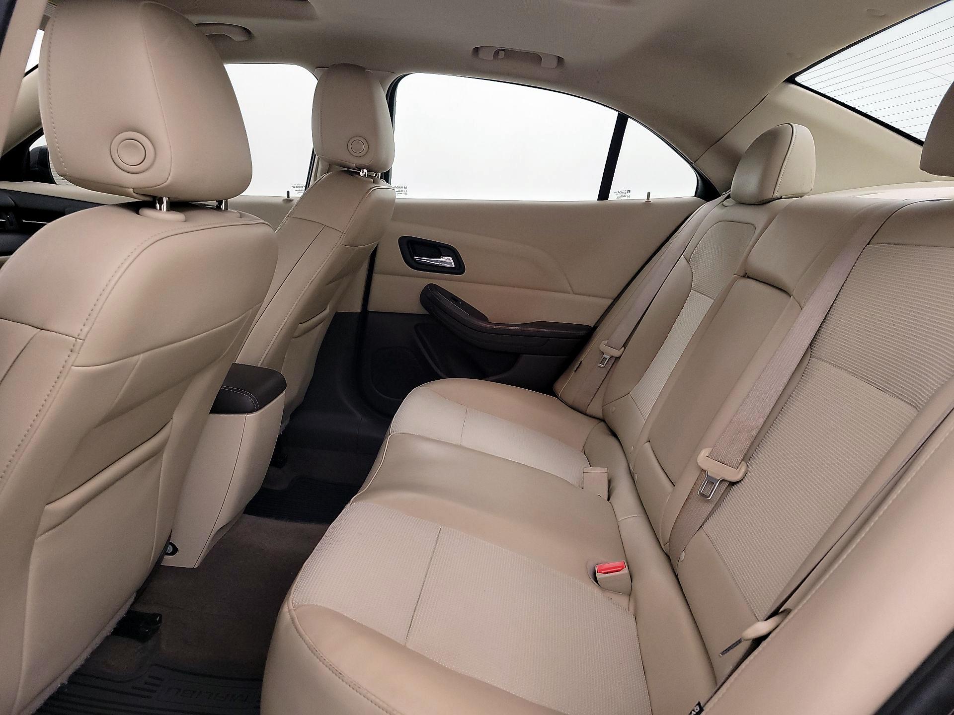 Thumbnail: 2015 Chevrolet Malibu - 19