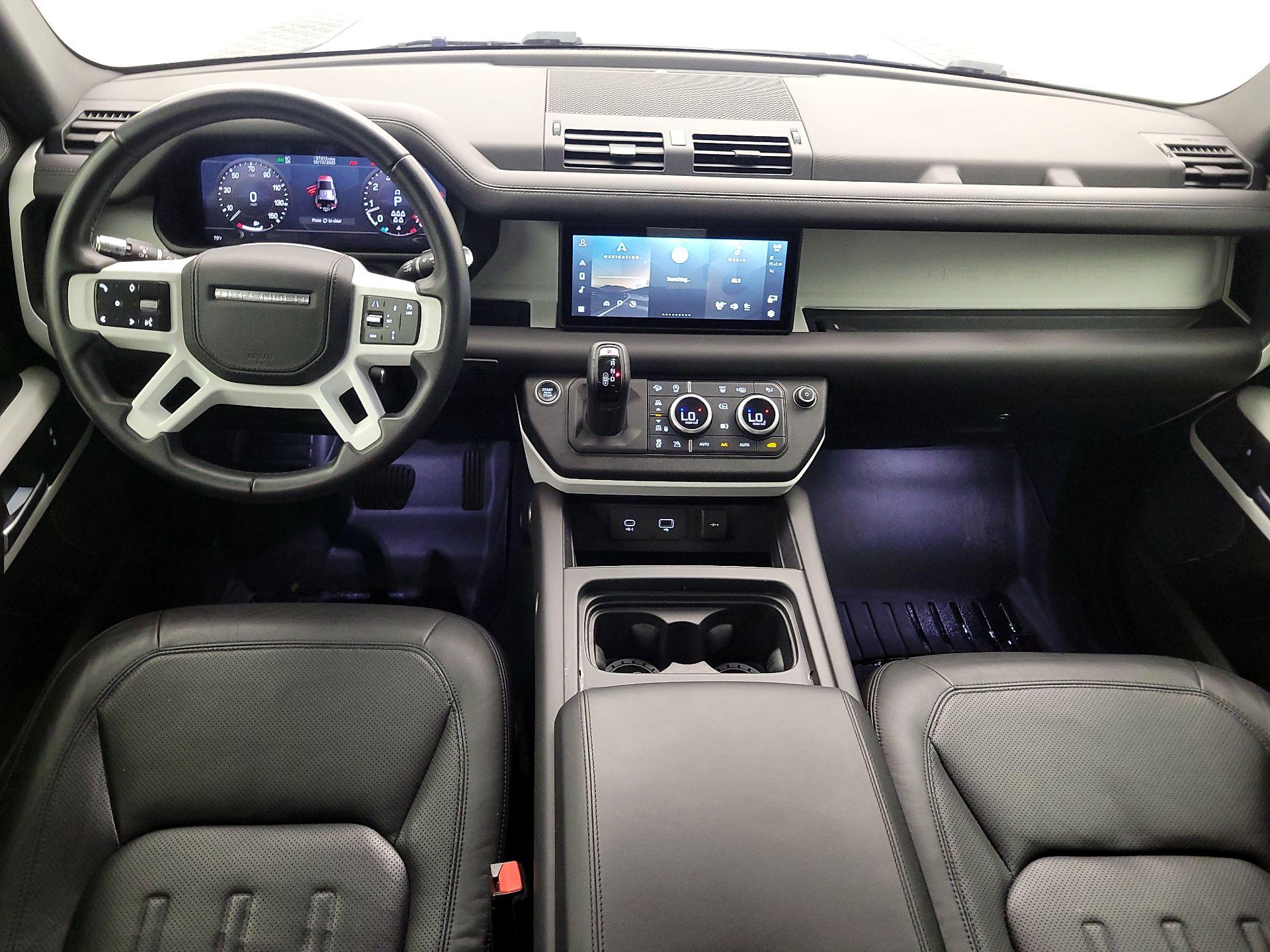 Thumbnail: 2020 Land Rover Defender - 9