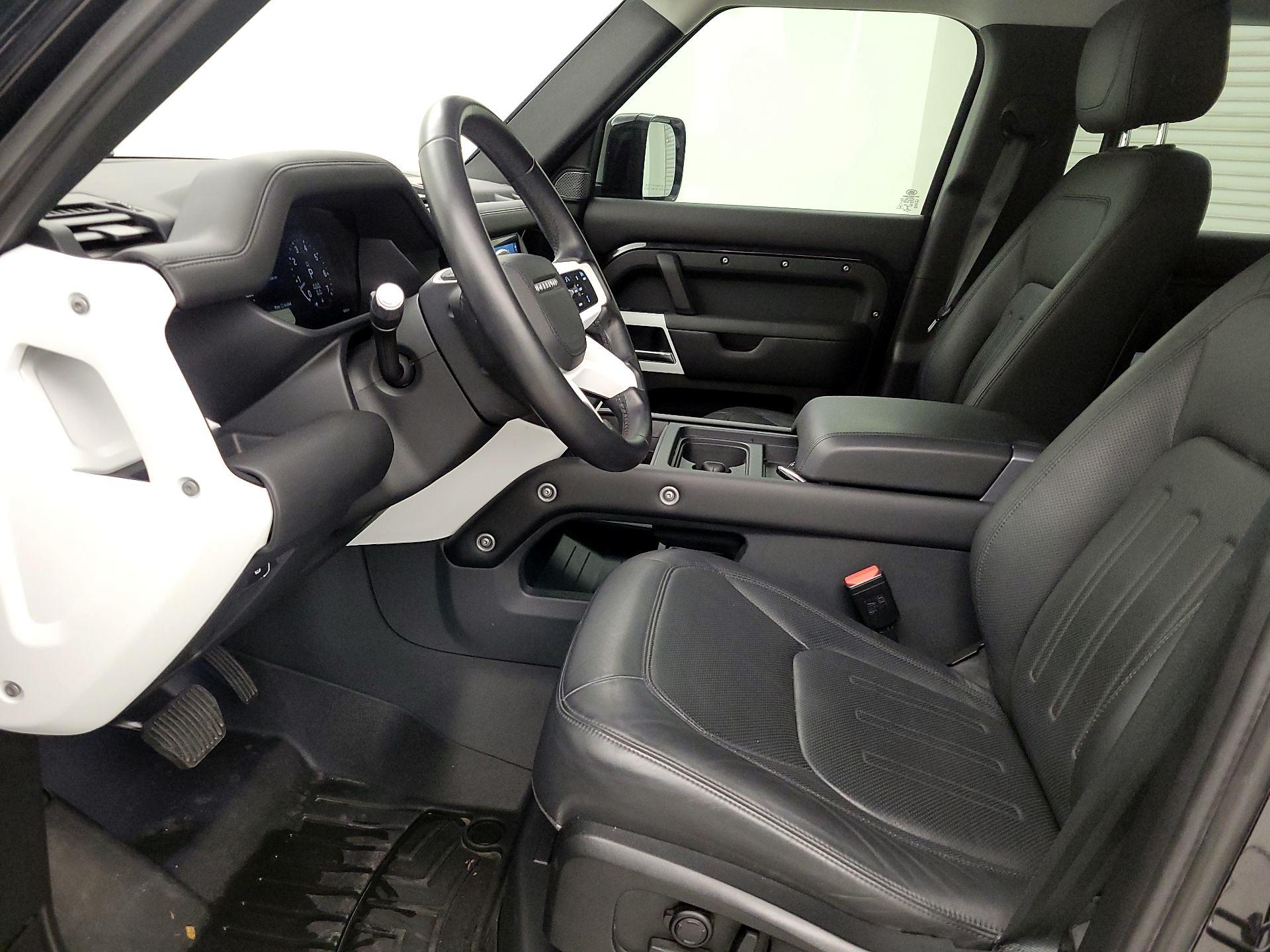 Thumbnail: 2020 Land Rover Defender - 11