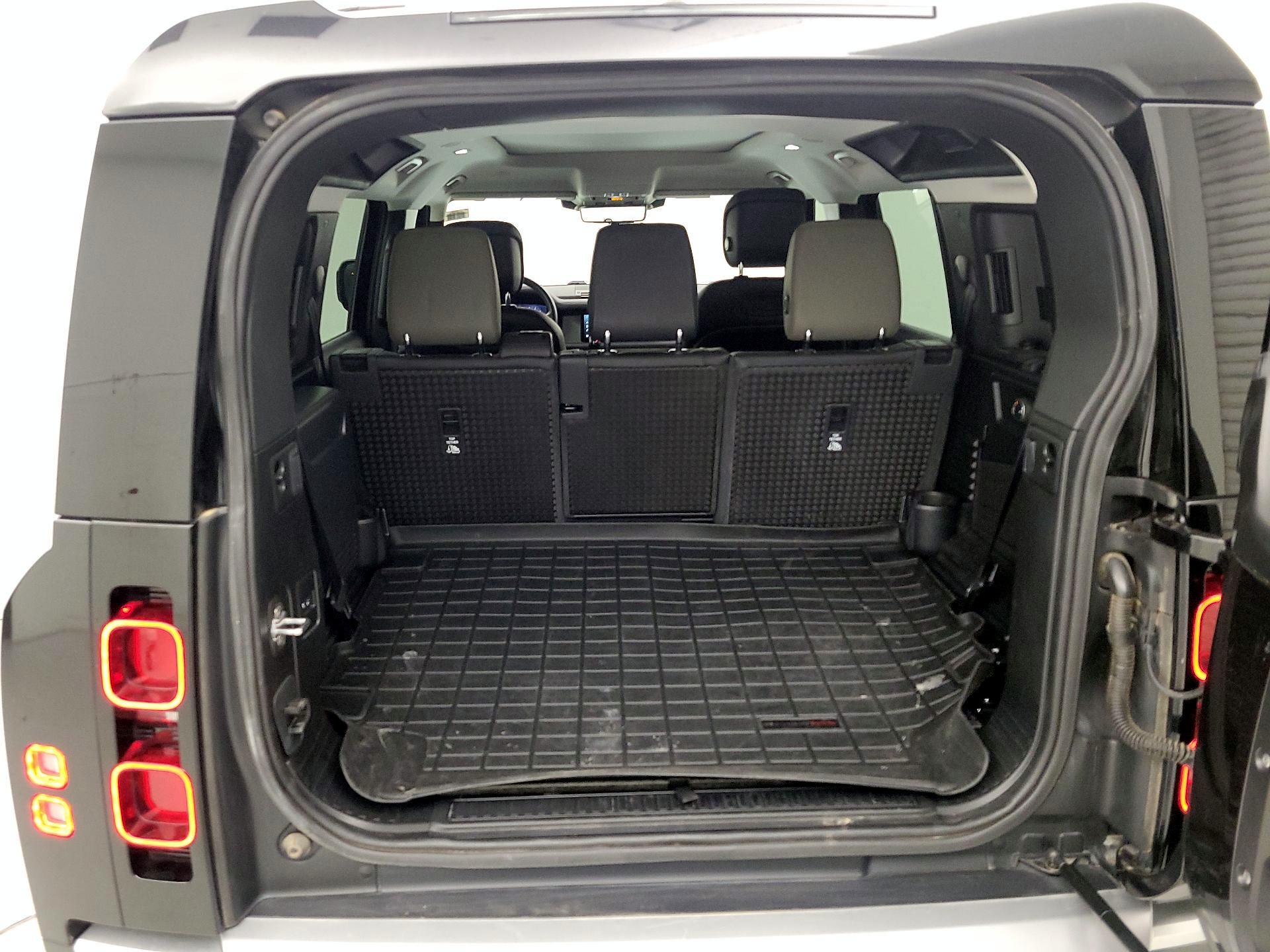 Thumbnail: 2020 Land Rover Defender - 16