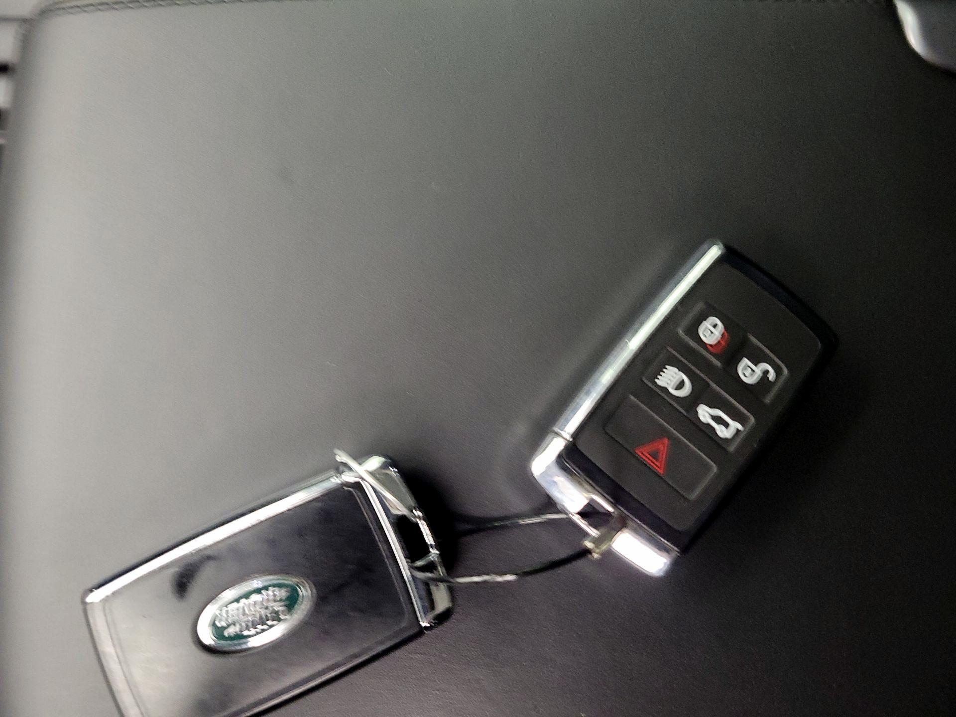 Thumbnail: 2020 Land Rover Defender - 18