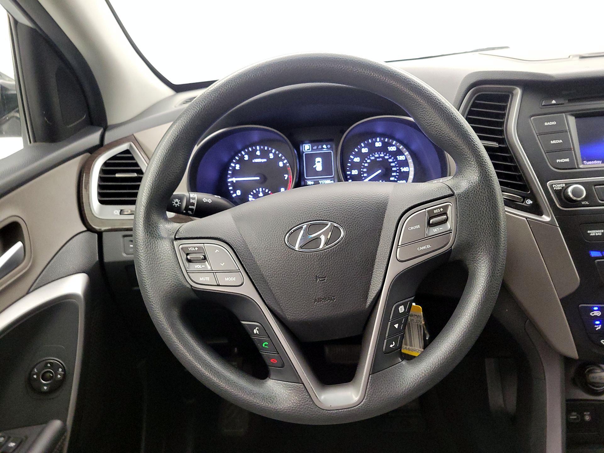 Thumbnail: 2018 Hyundai Santa Fe - 10