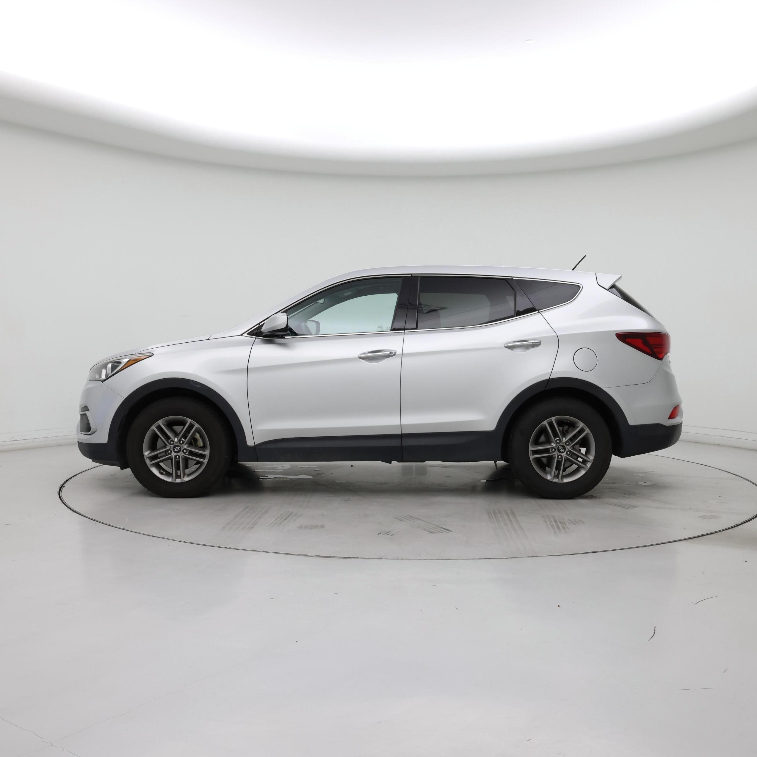 Thumbnail: 2018 Hyundai Santa Fe - 3
