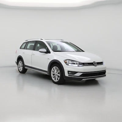 White 2018 Volkswagen Golf Alltrack SE