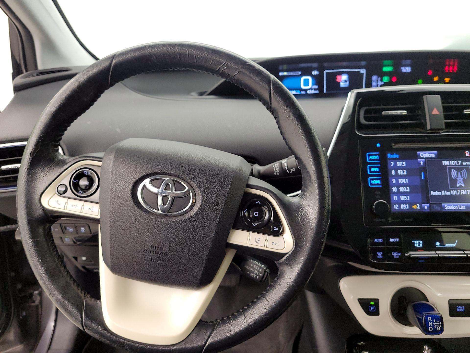 Thumbnail: 2018 Toyota Prius - 10