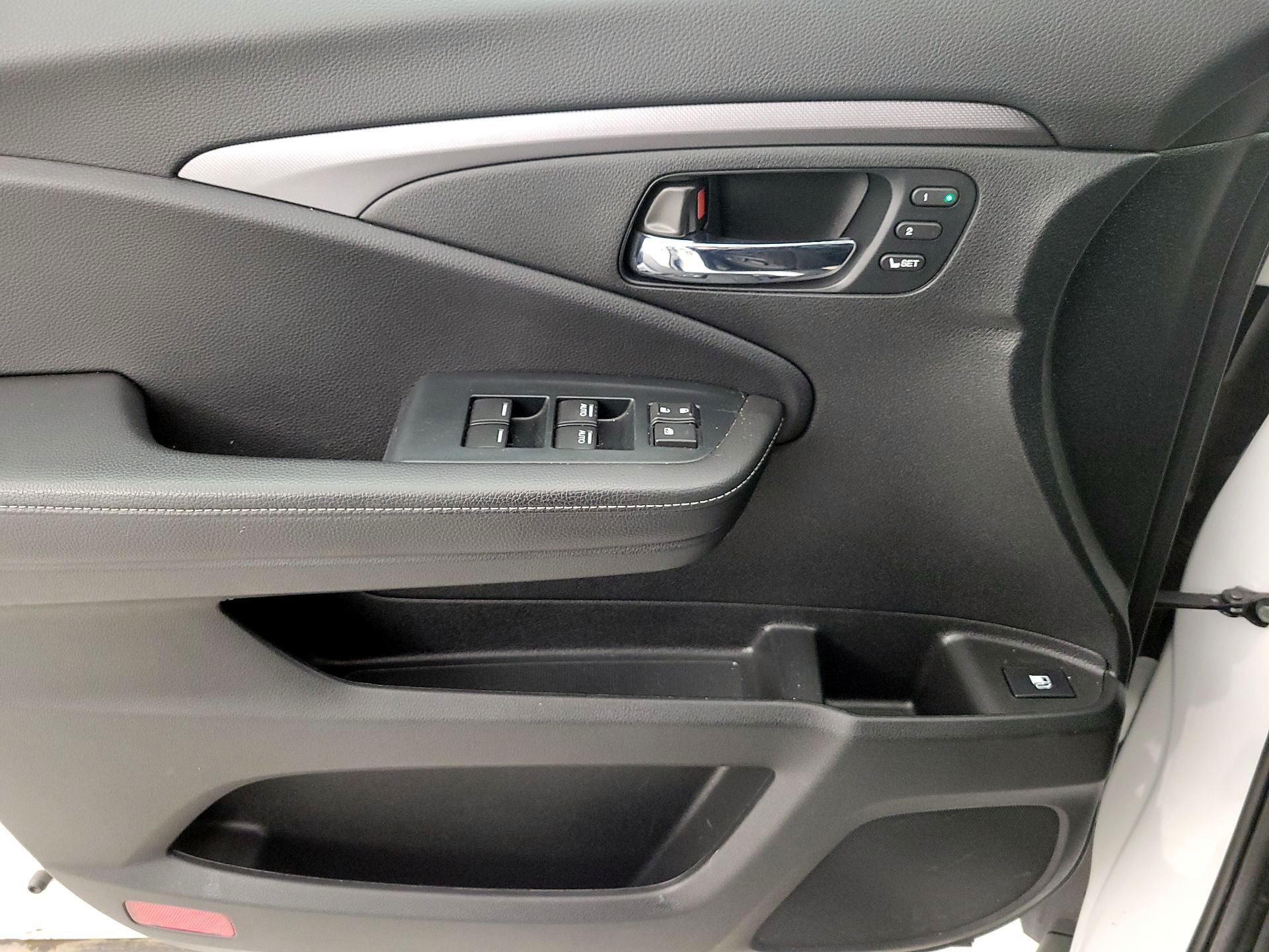 Thumbnail: 2023 Honda Ridgeline - 12