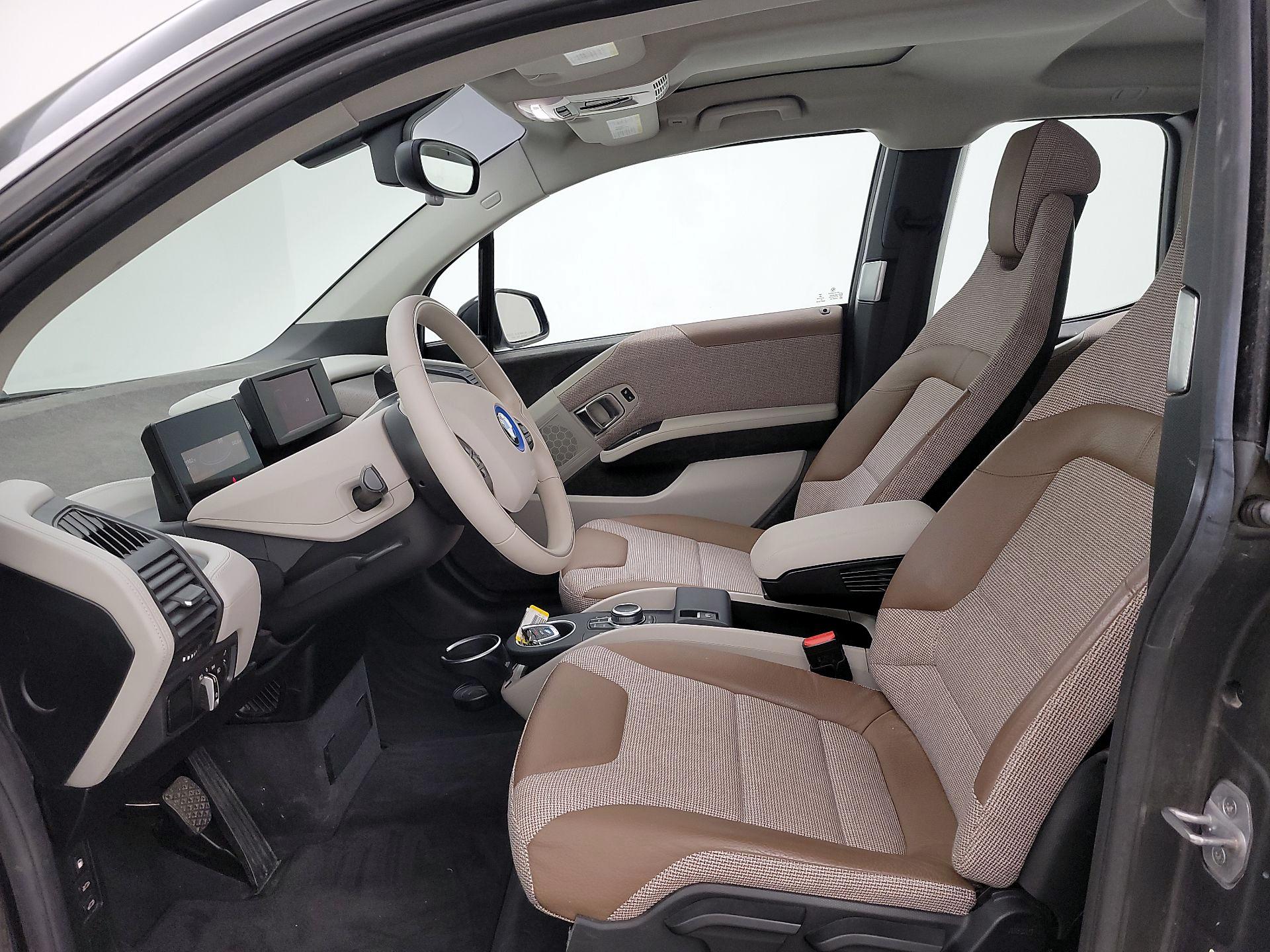 Thumbnail: 2019 BMW i3 - 11