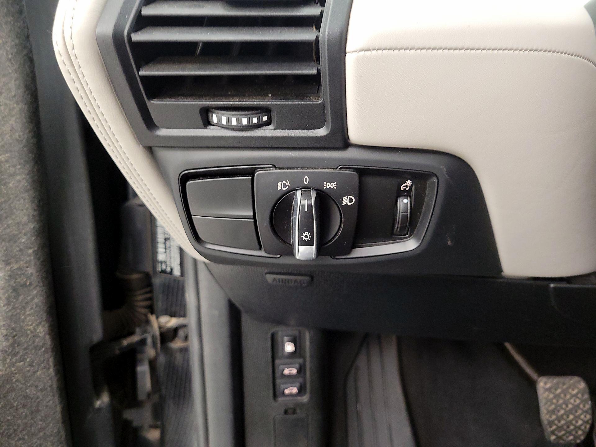 Thumbnail: 2019 BMW i3 - 13