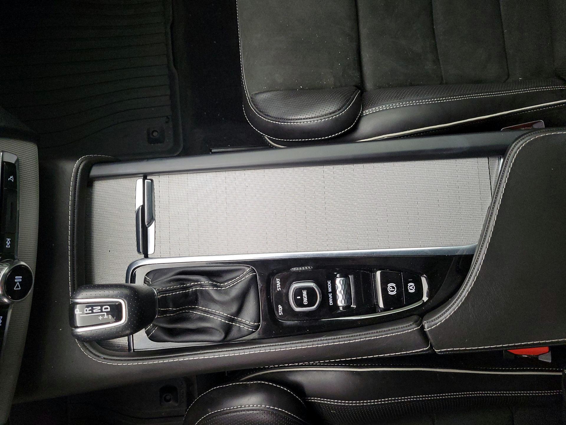 Thumbnail: 2017 Volvo XC90 - 18