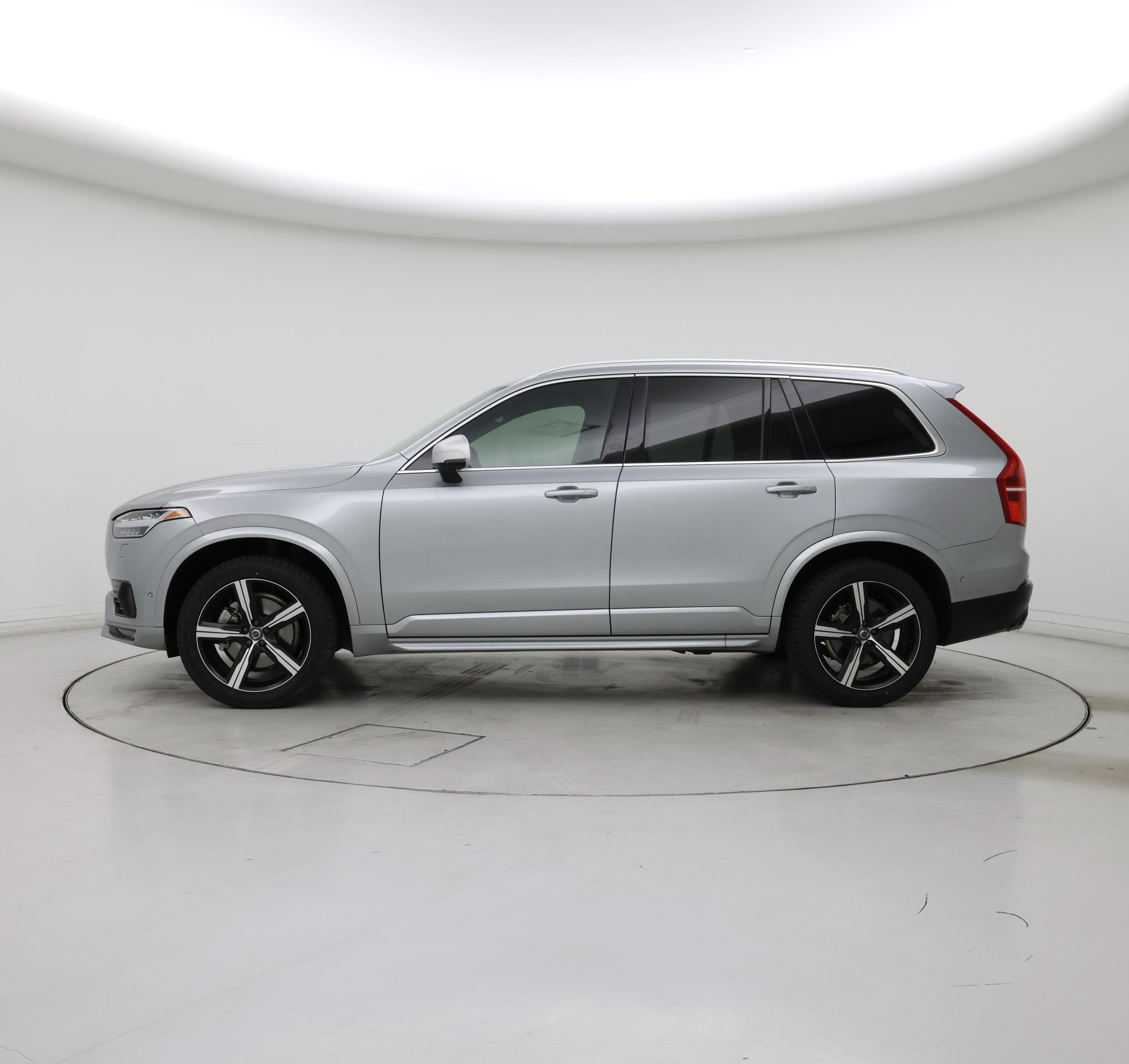 Thumbnail: 2017 Volvo XC90 - 3
