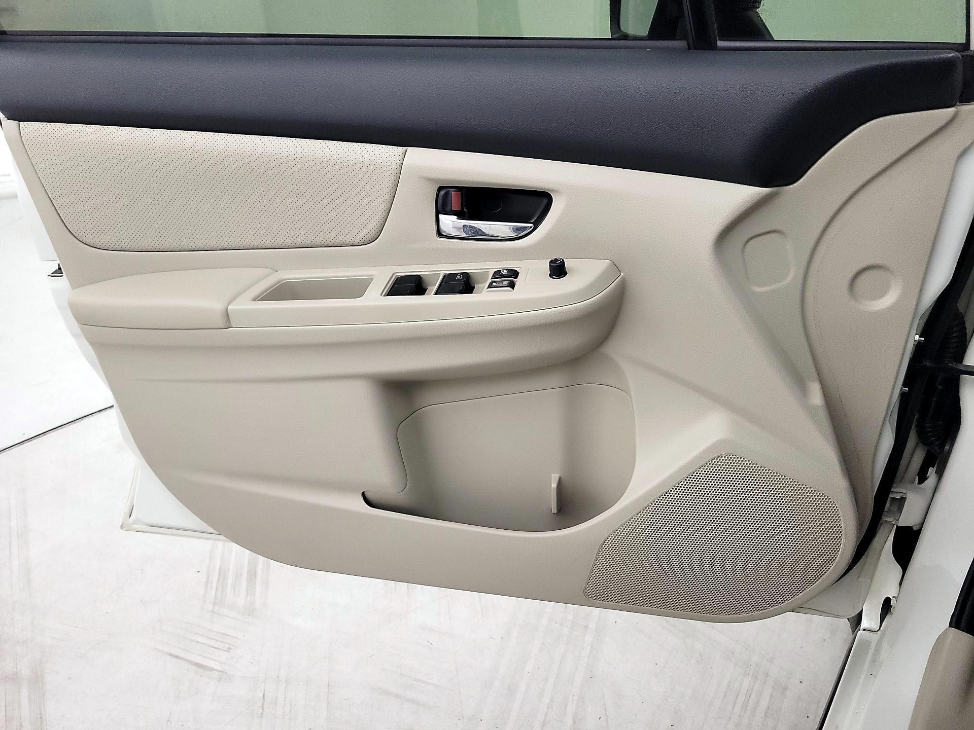 Thumbnail: 2014 Subaru XV Crosstrek - 12