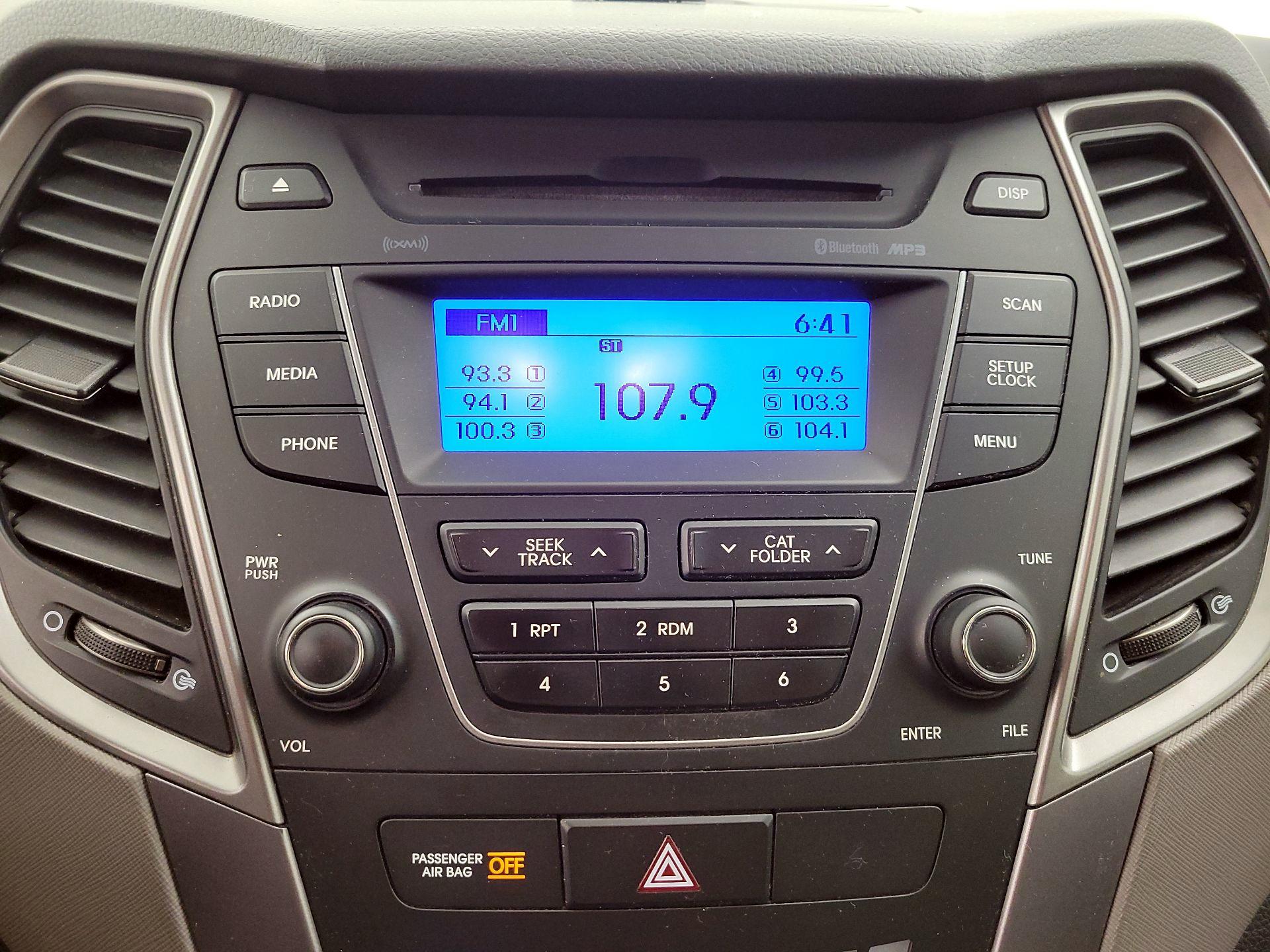 Thumbnail: 2016 Hyundai Santa Fe - 14