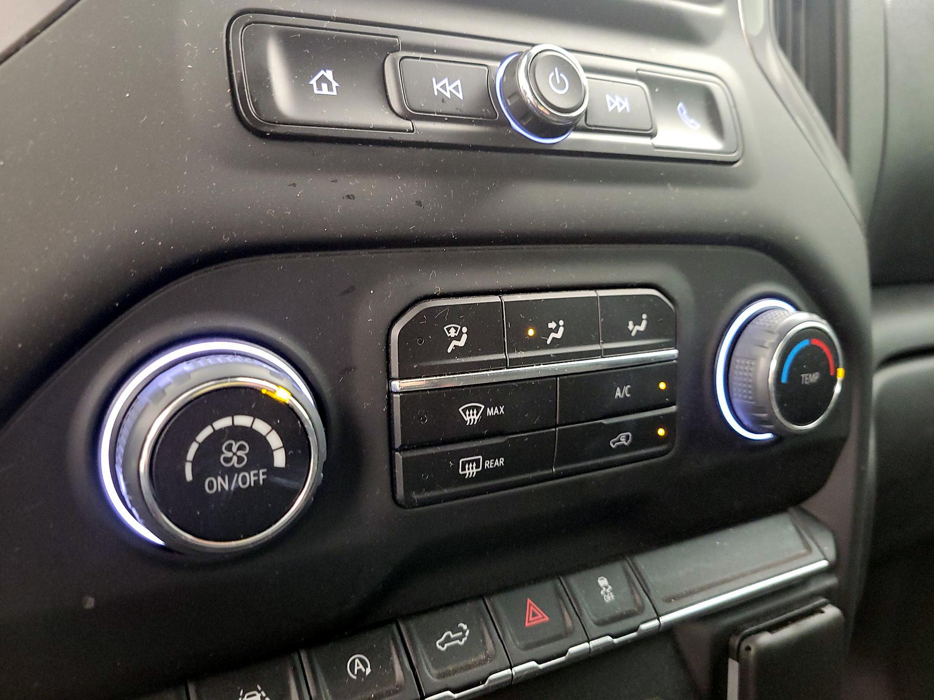 Thumbnail: 2022 Chevrolet Silverado 1500 - 16