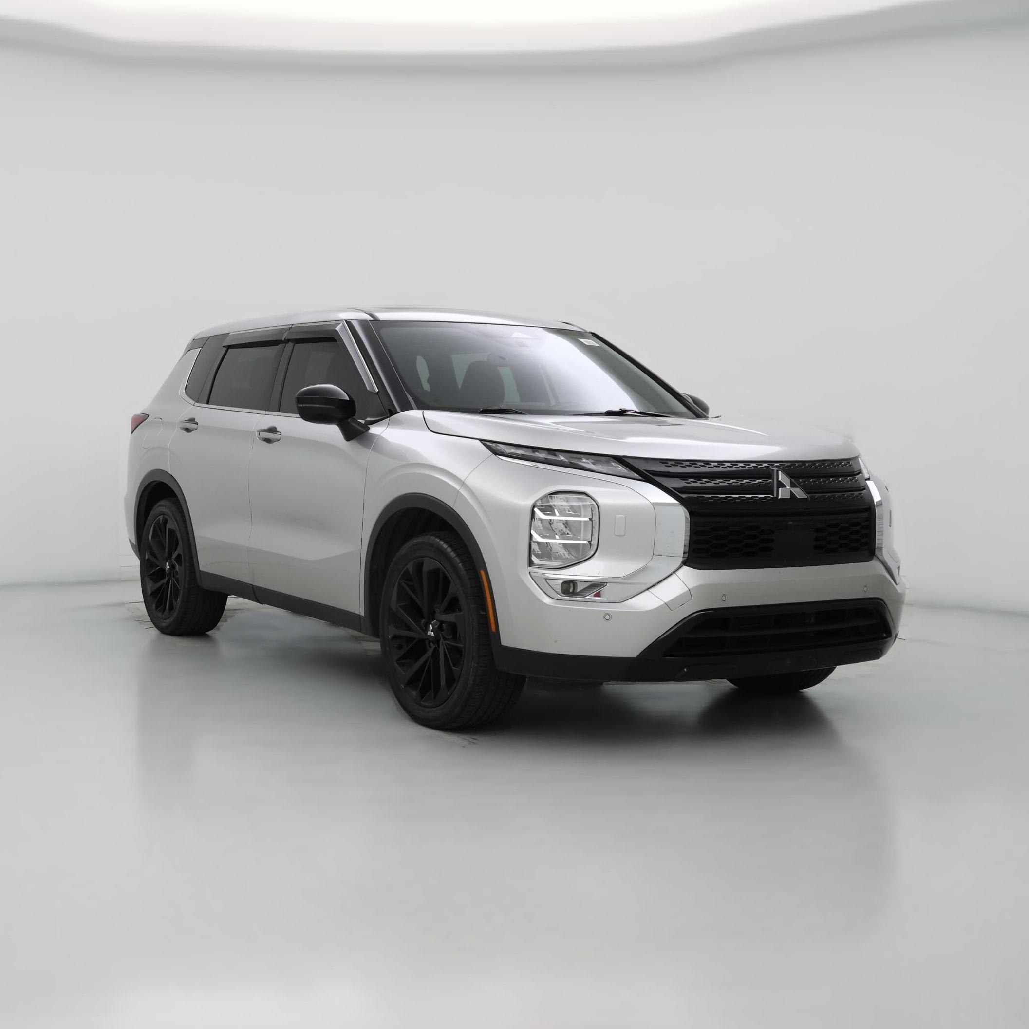 Thumbnail: 2022 Mitsubishi Outlander - 1