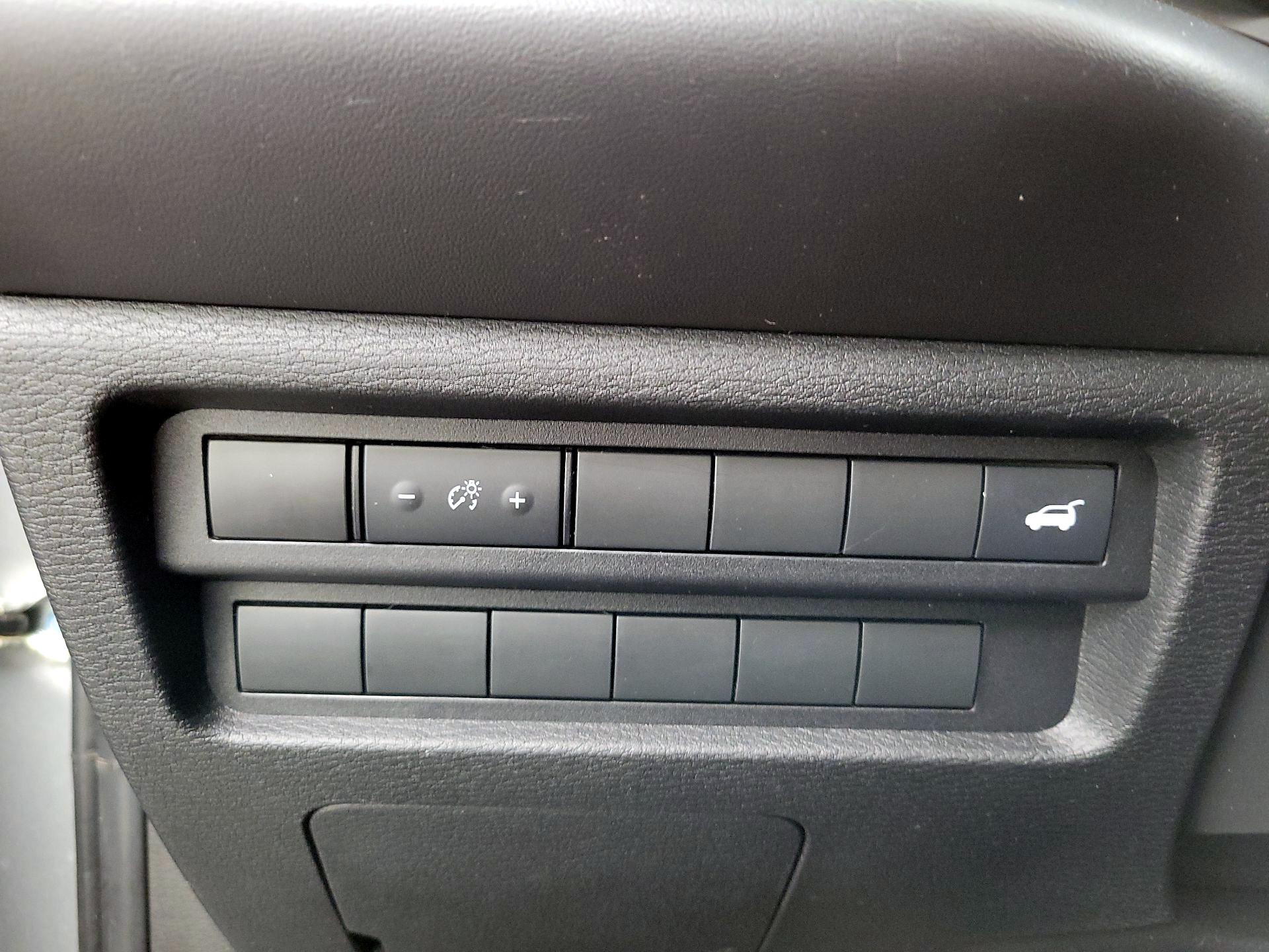 Thumbnail: 2022 Mitsubishi Outlander - 13