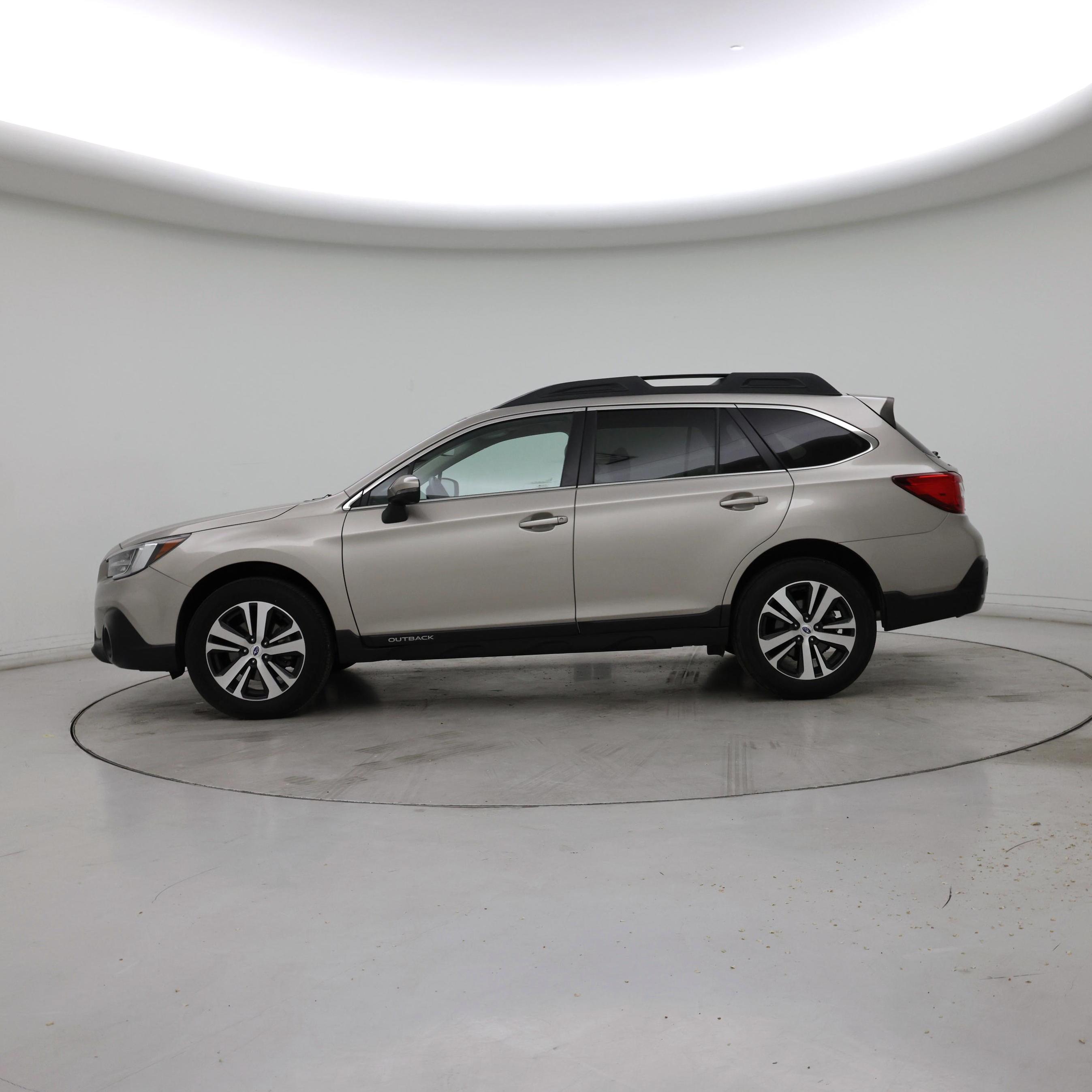 Thumbnail: 2019 Subaru Outback - 3