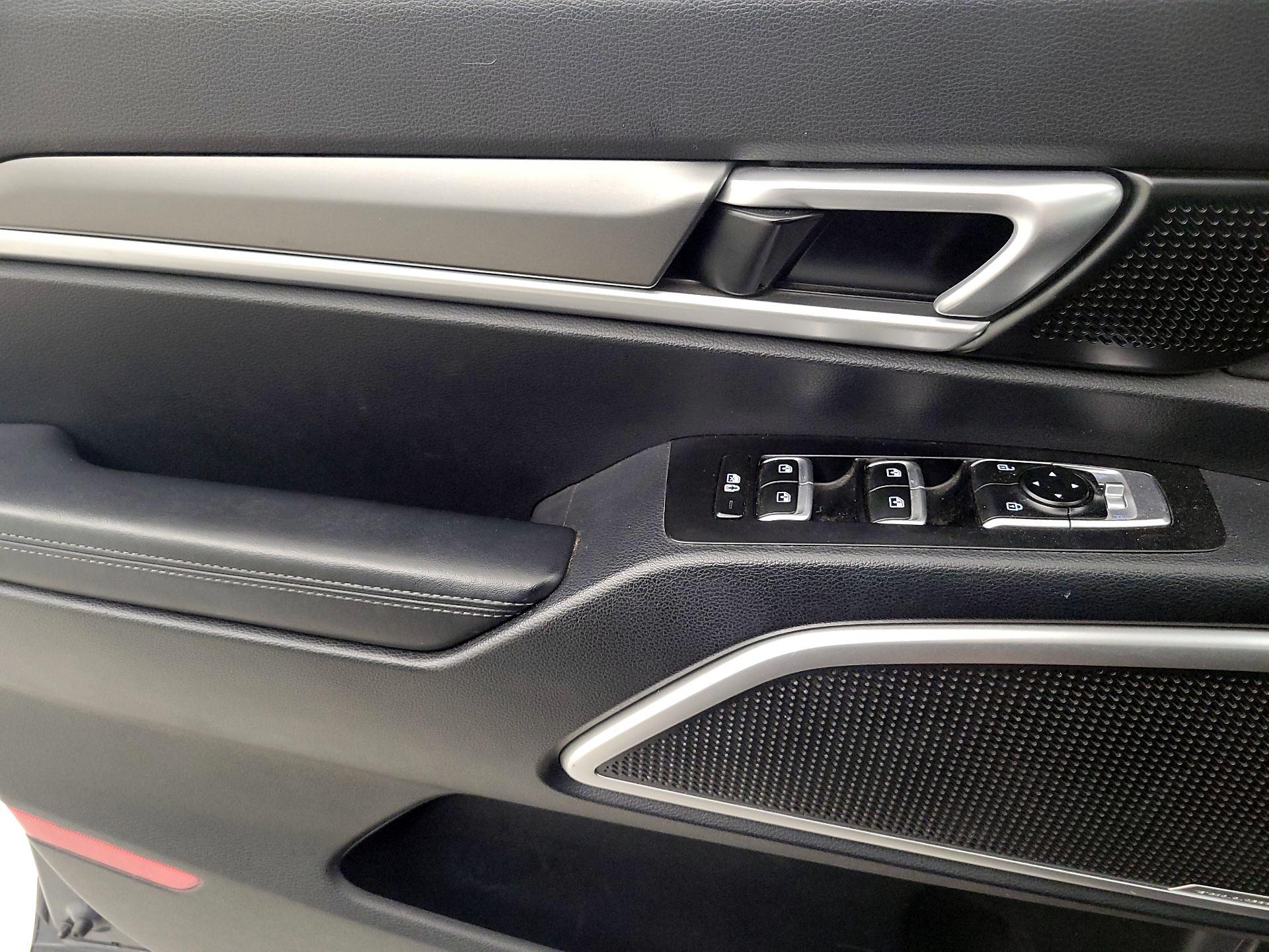 Thumbnail: 2020 Kia Telluride - 12