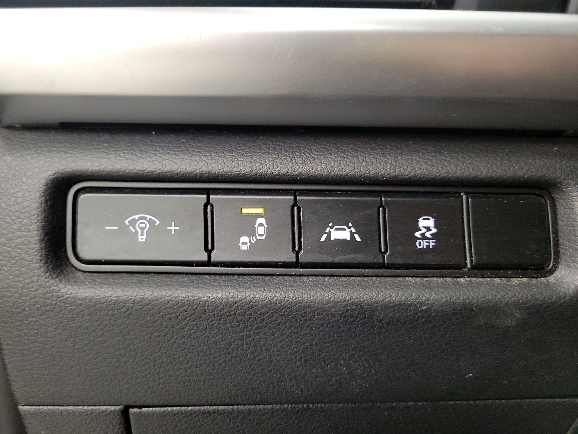 Thumbnail: 2020 Kia Telluride - 13