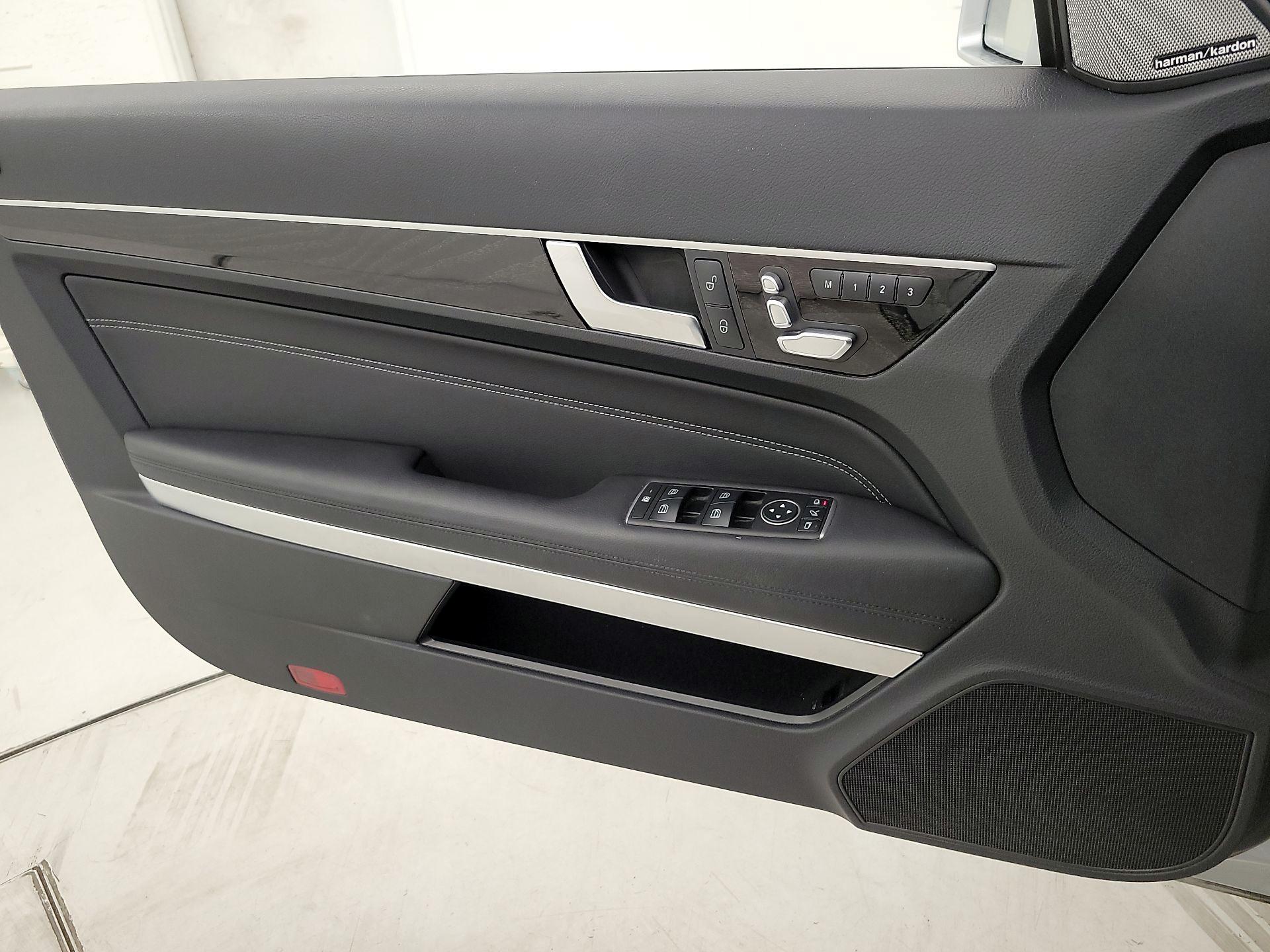 Thumbnail: 2016 Mercedes-Benz E-Class - 12