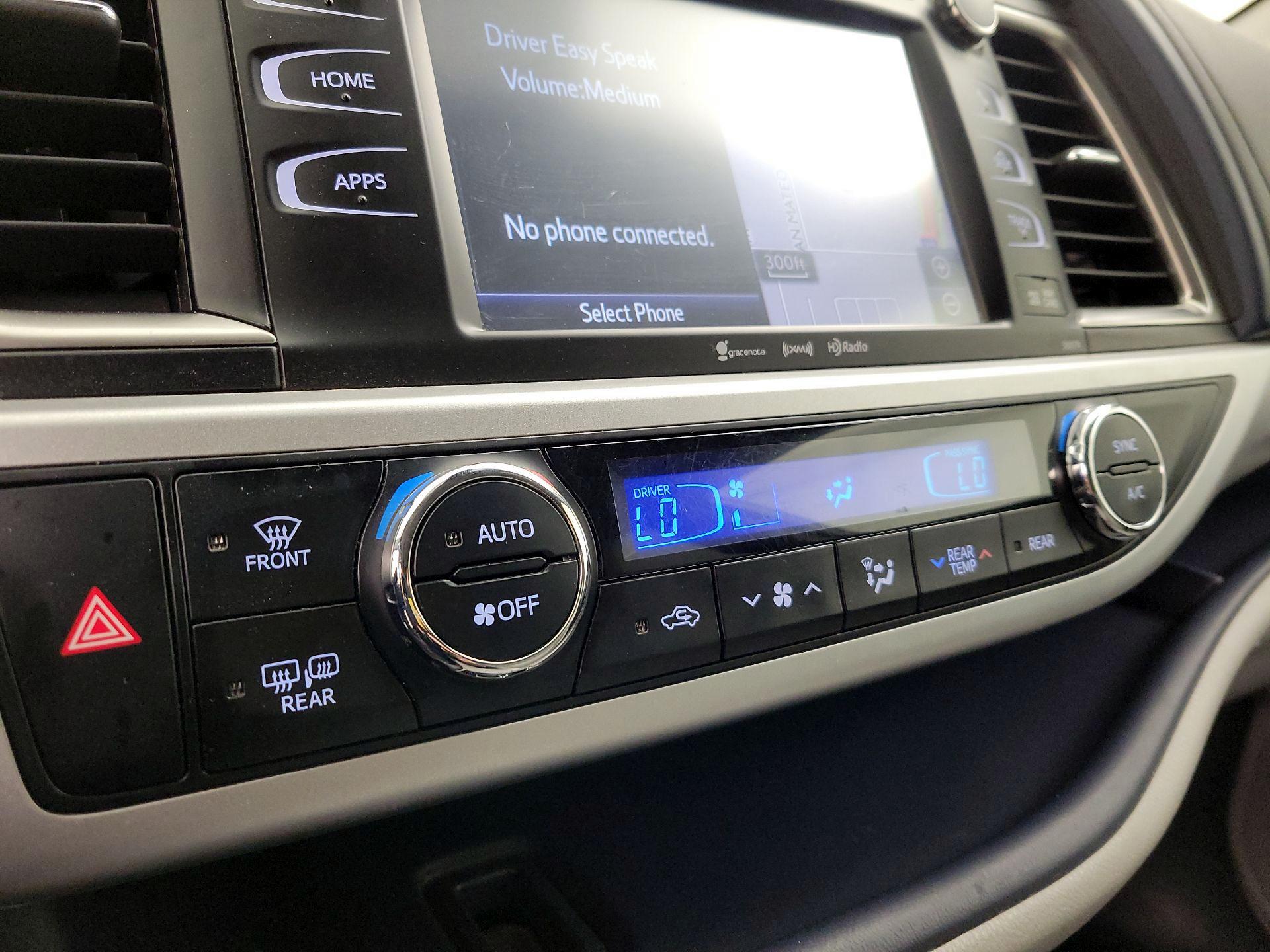 Thumbnail: 2018 Toyota Highlander - 16