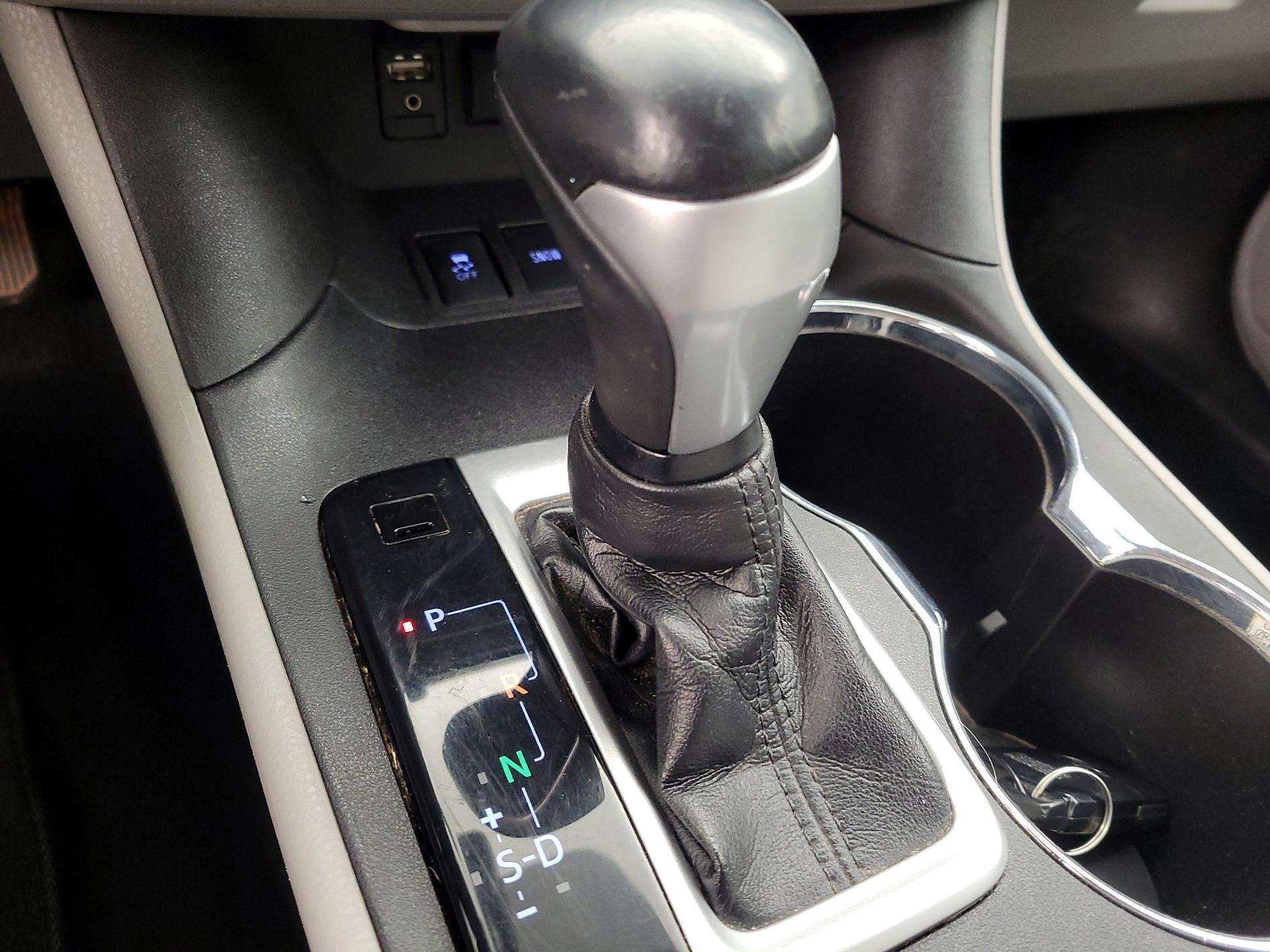 Thumbnail: 2018 Toyota Highlander - 17