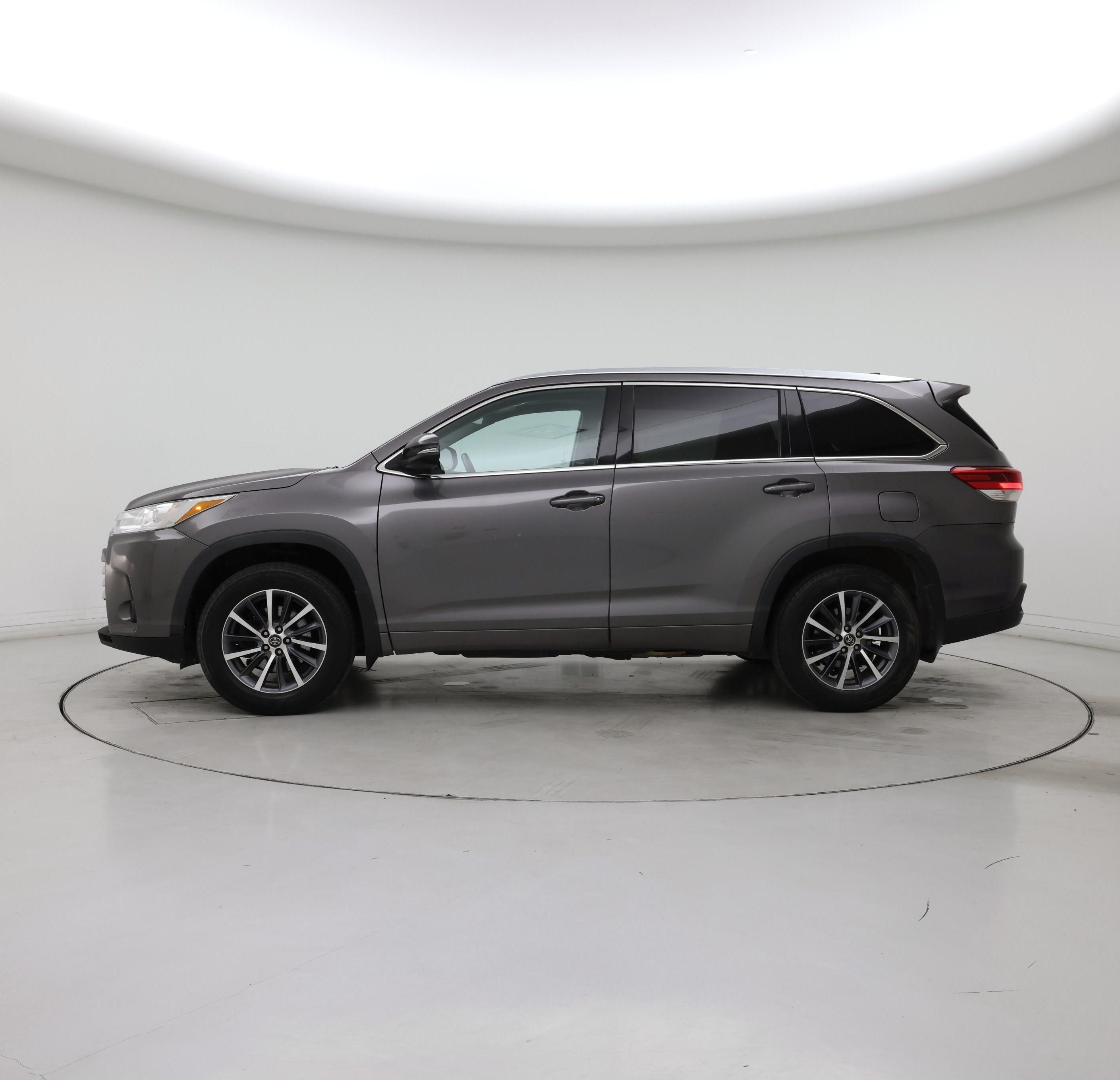 Thumbnail: 2018 Toyota Highlander - 3