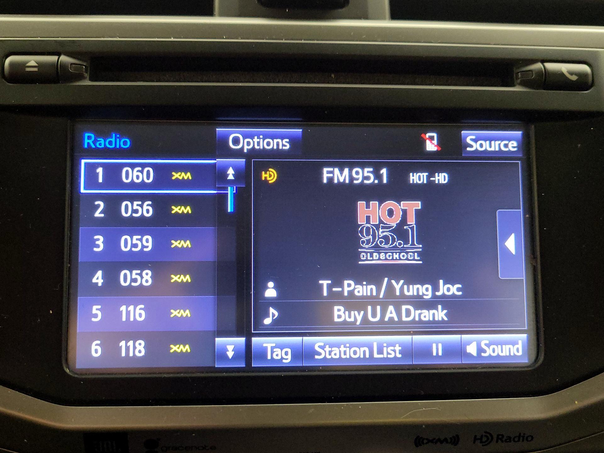 Thumbnail: 2019 Toyota 4Runner - 15