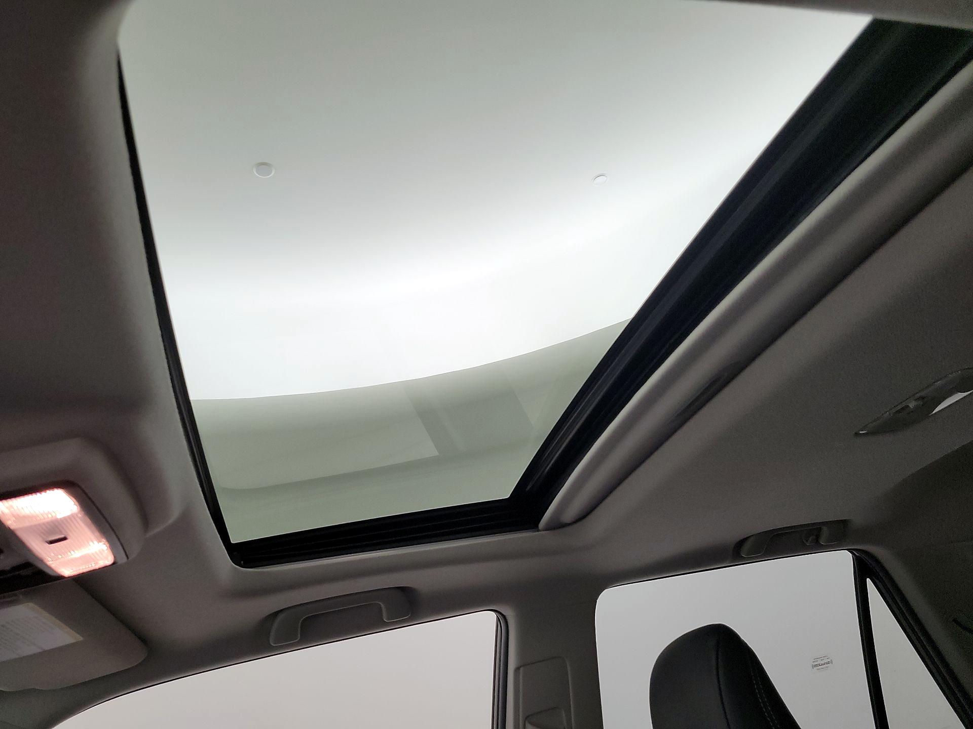 Thumbnail: 2019 Toyota 4Runner - 19