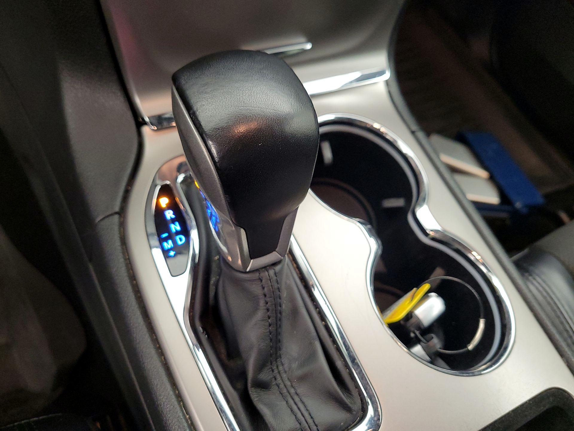 Thumbnail: 2021 Jeep Grand Cherokee - 17