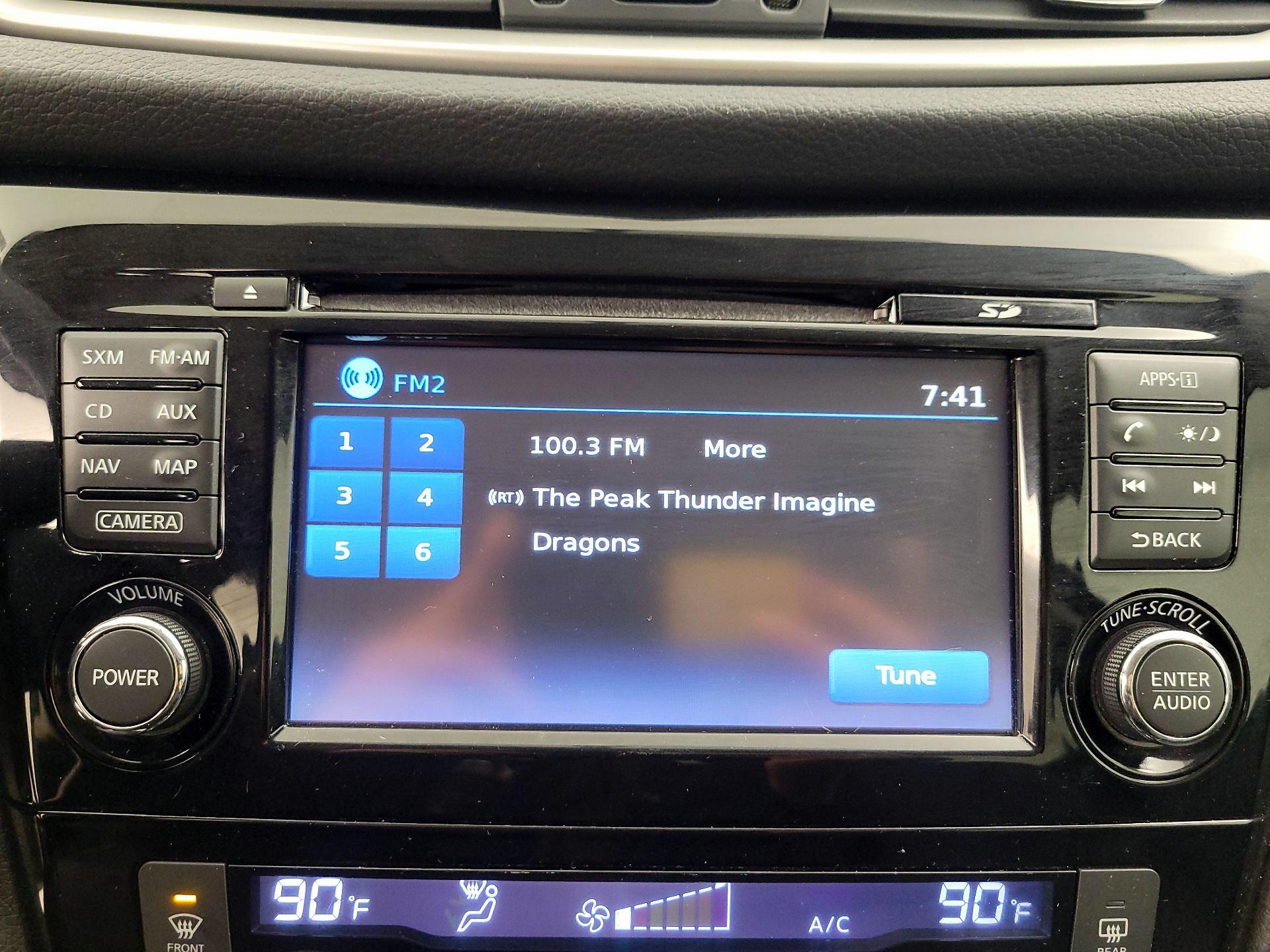 Thumbnail: 2015 Nissan Rogue - 15