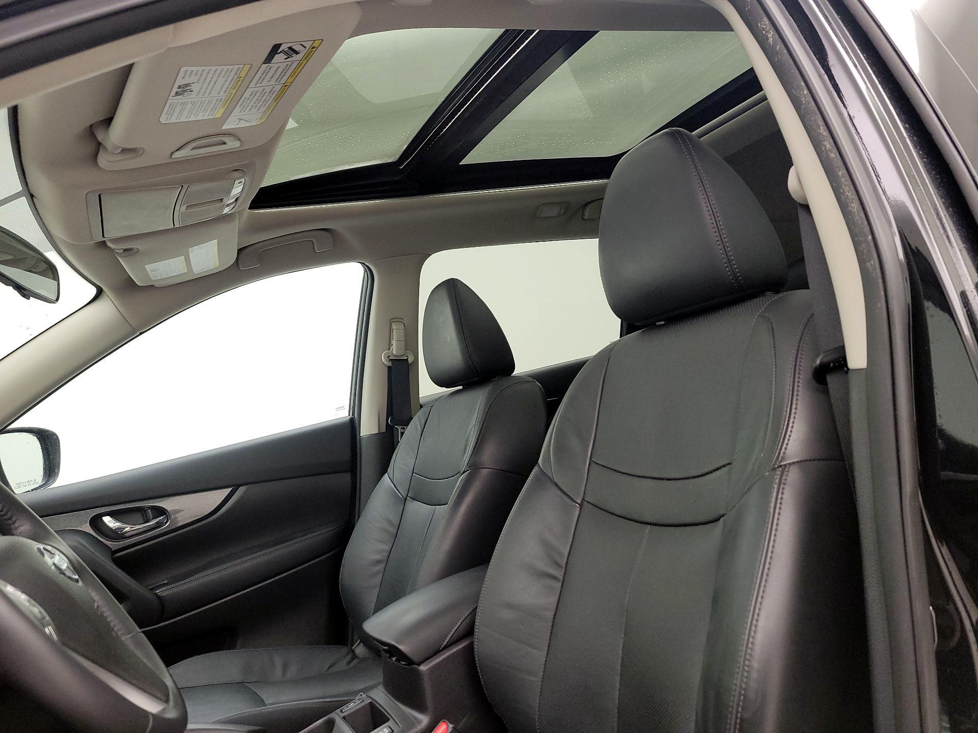 Thumbnail: 2015 Nissan Rogue - 19