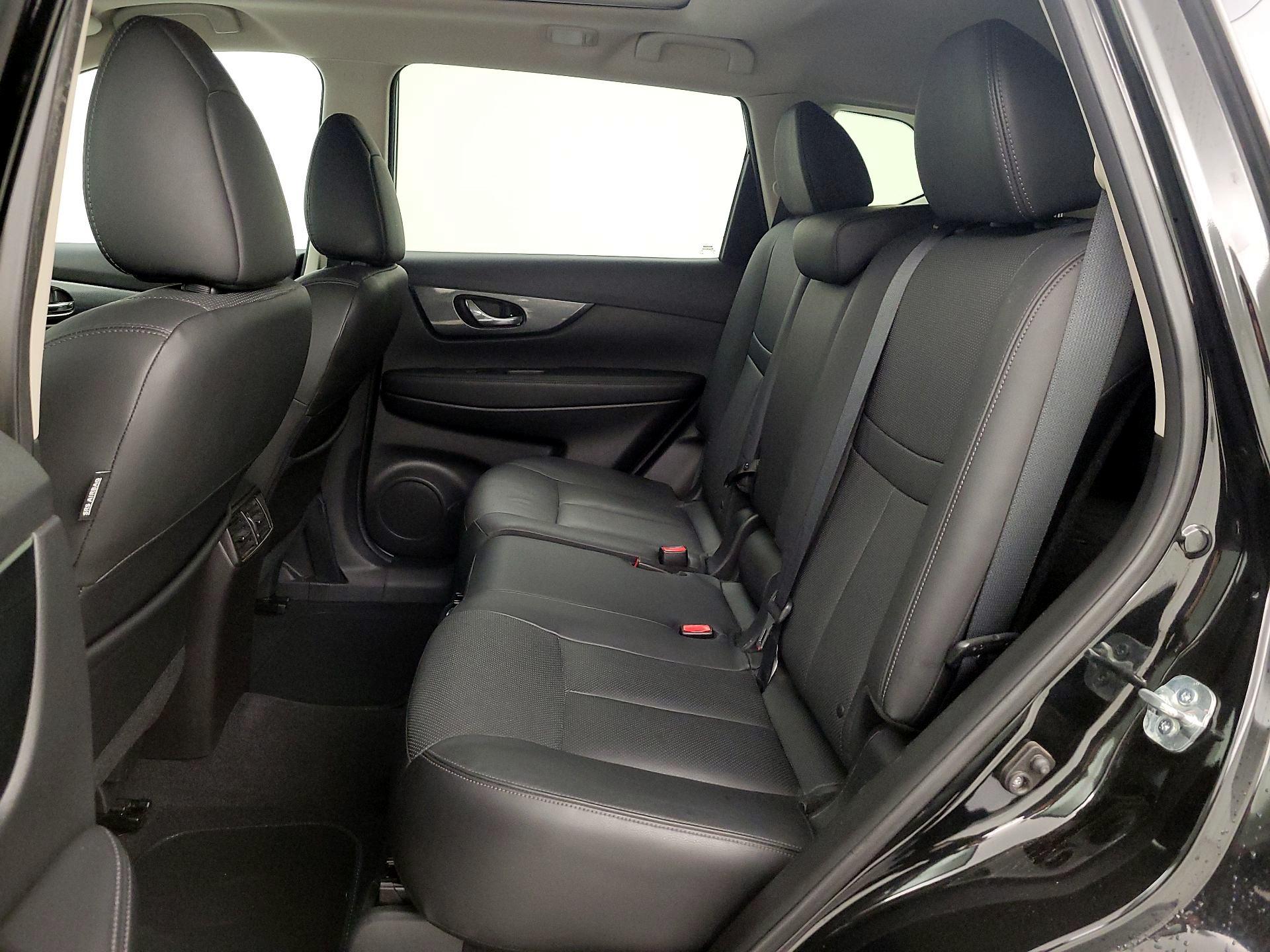 Thumbnail: 2015 Nissan Rogue - 20