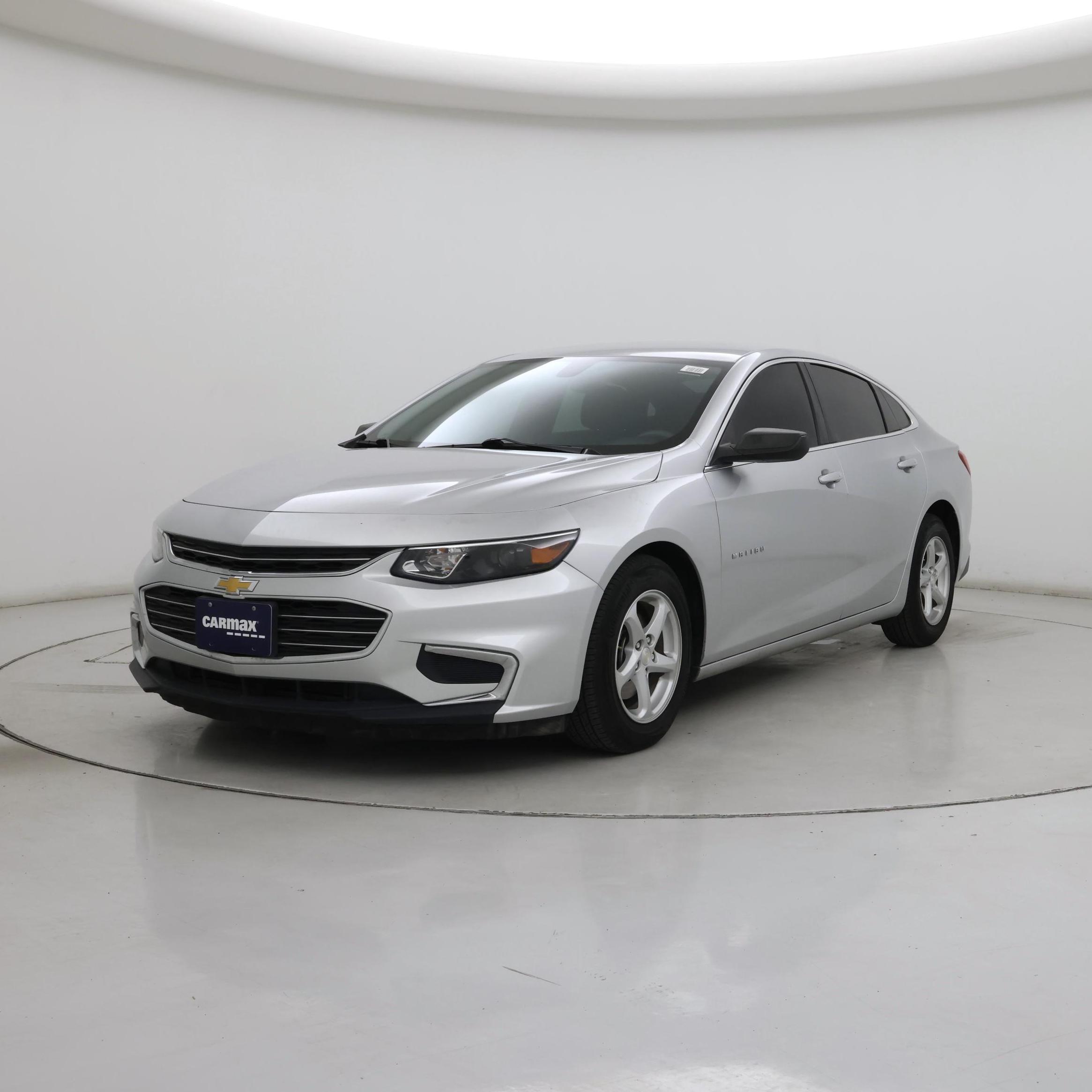 Thumbnail: 2018 Chevrolet Malibu - 4