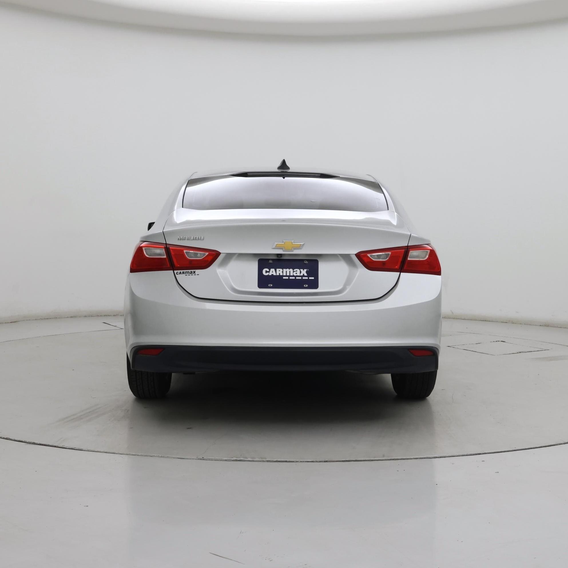 Thumbnail: 2018 Chevrolet Malibu - 6