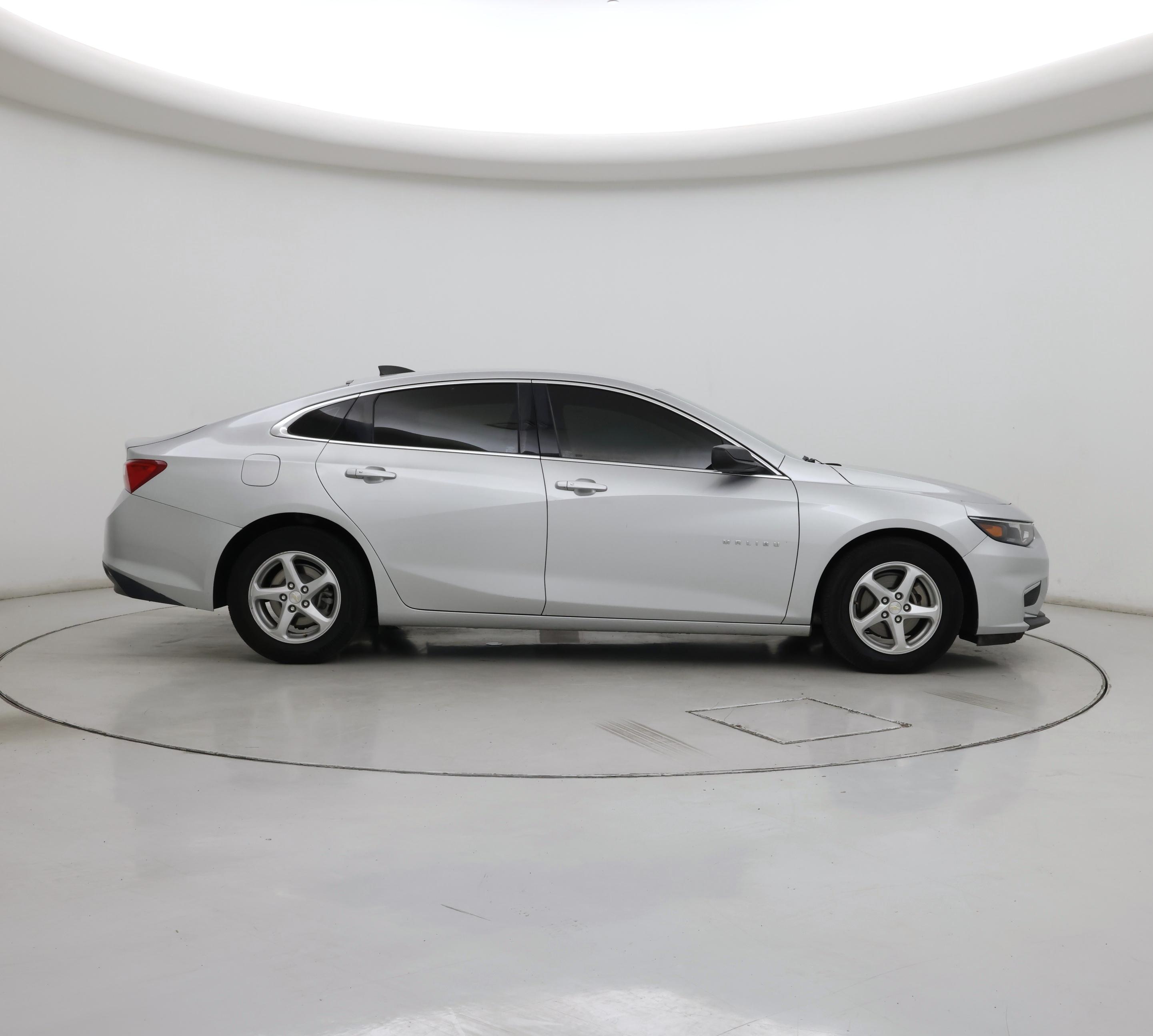 Thumbnail: 2018 Chevrolet Malibu - 7