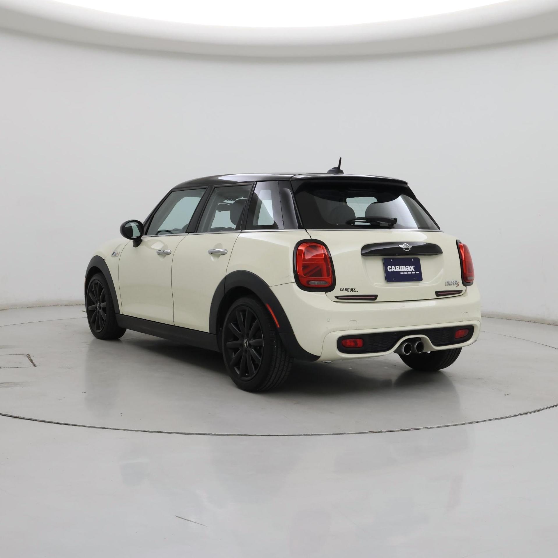 Thumbnail: 2019 MINI Cooper Hardtop - 2