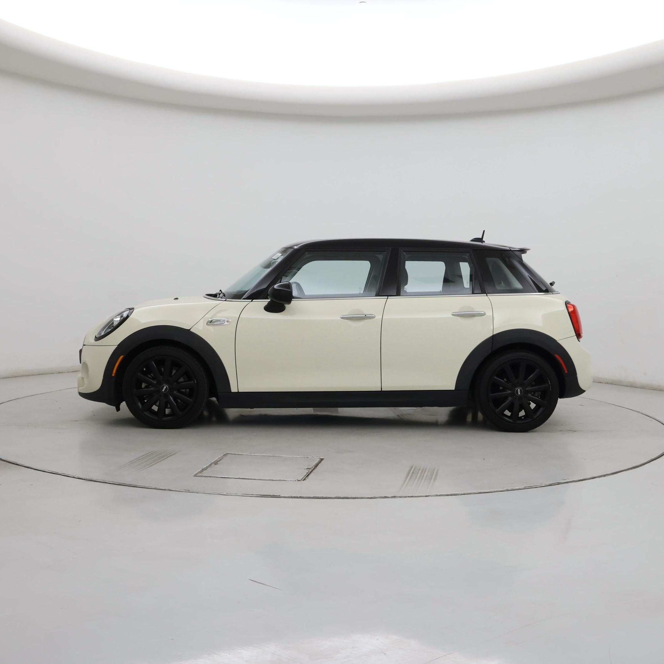 Thumbnail: 2019 MINI Cooper Hardtop - 3