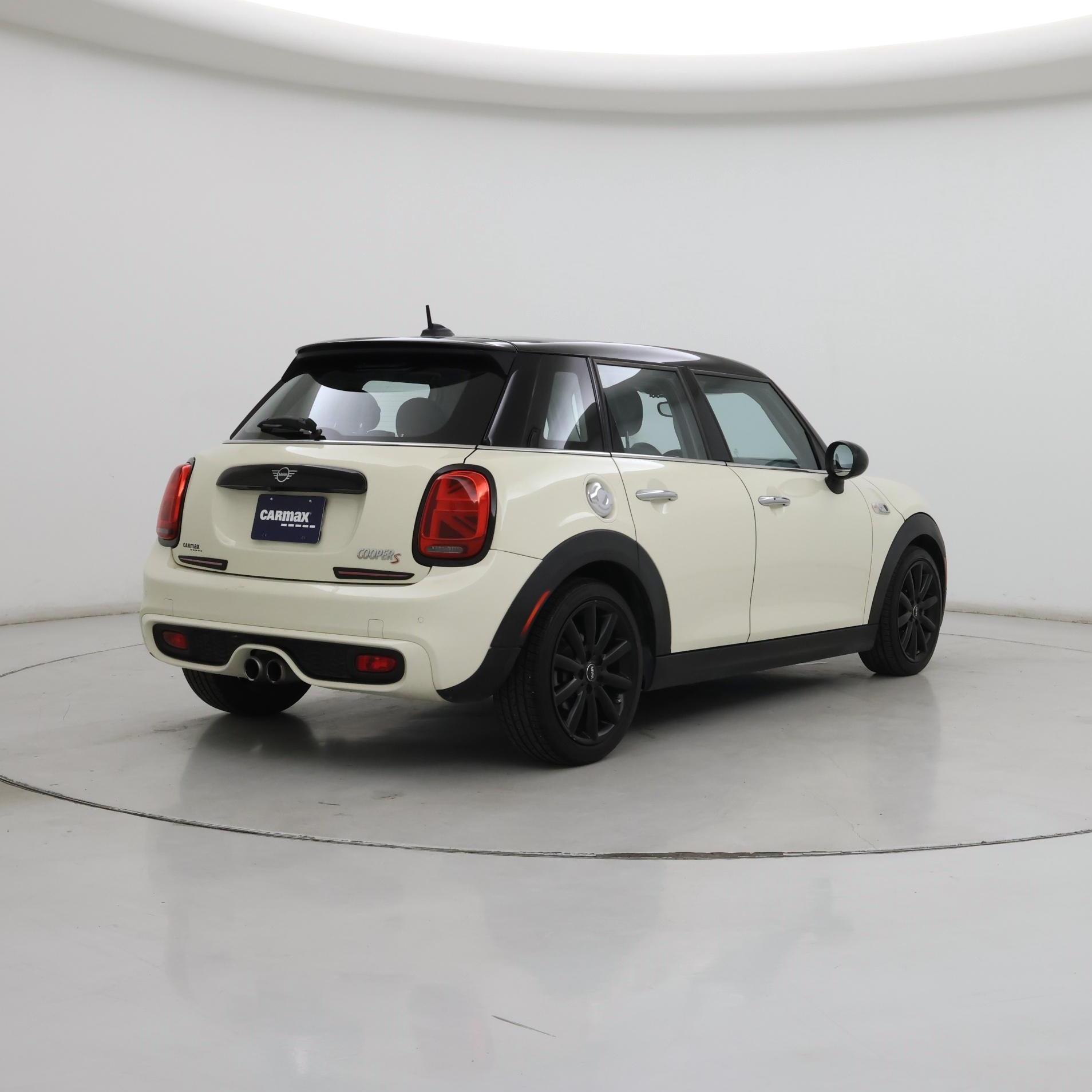 Thumbnail: 2019 MINI Cooper Hardtop - 8